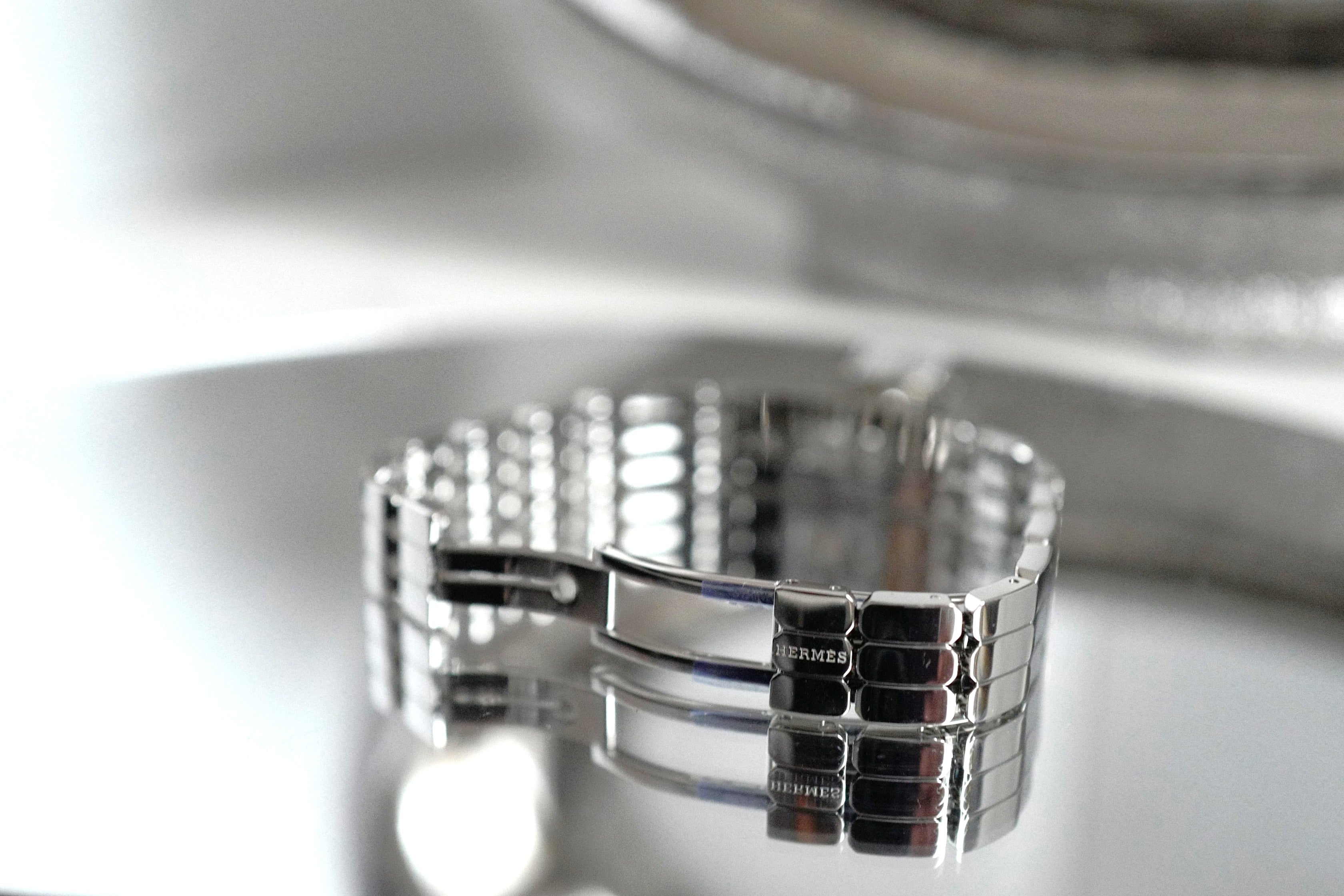 BNIB Hermes Kelly watch, Mini model, 16 mm, Diamond-Set Steel Plate Bracelet