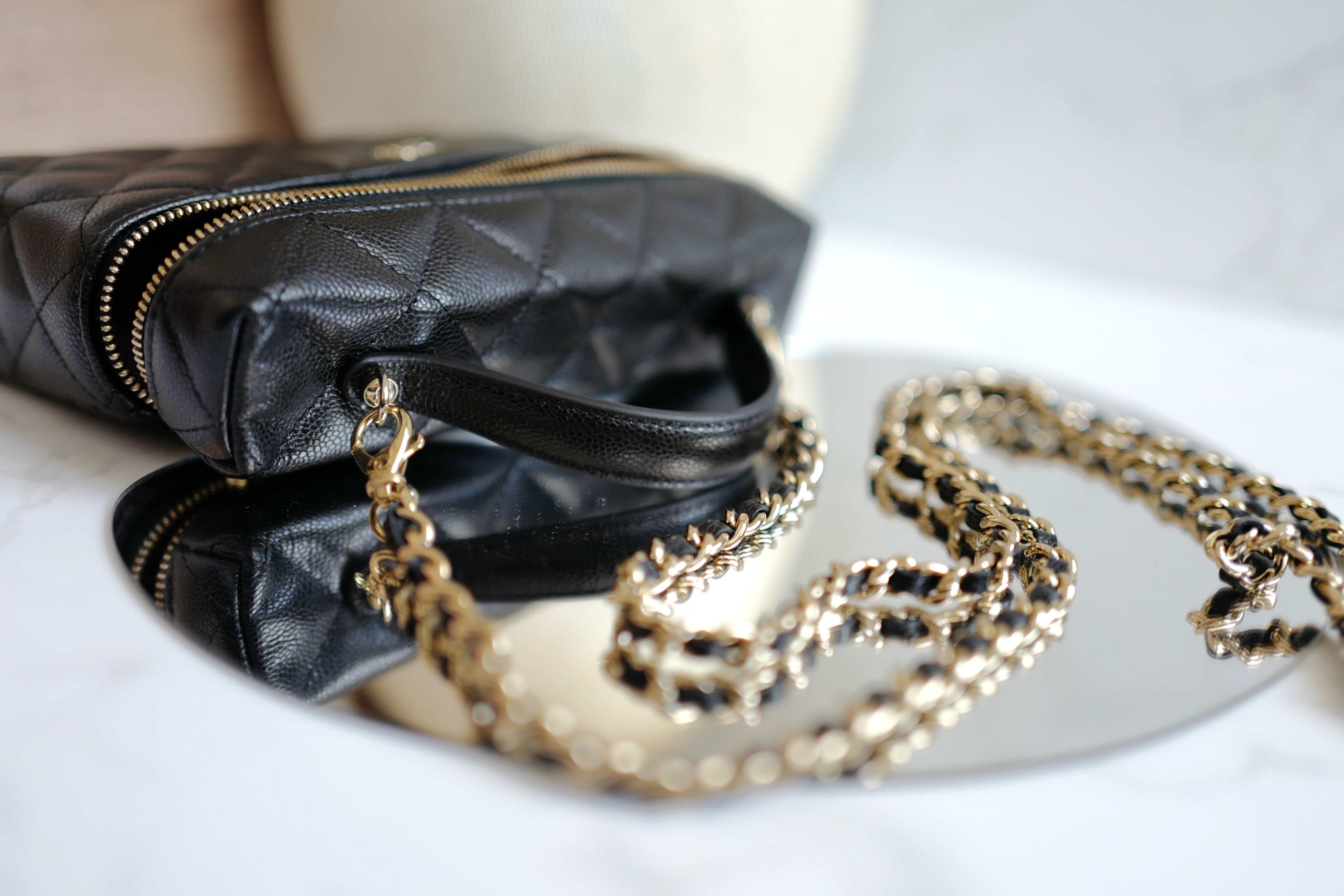 NEW Chanel Spring-Summer 2025 25P Long Chain Vanity Case L19 – Black Caviar with Gold HW