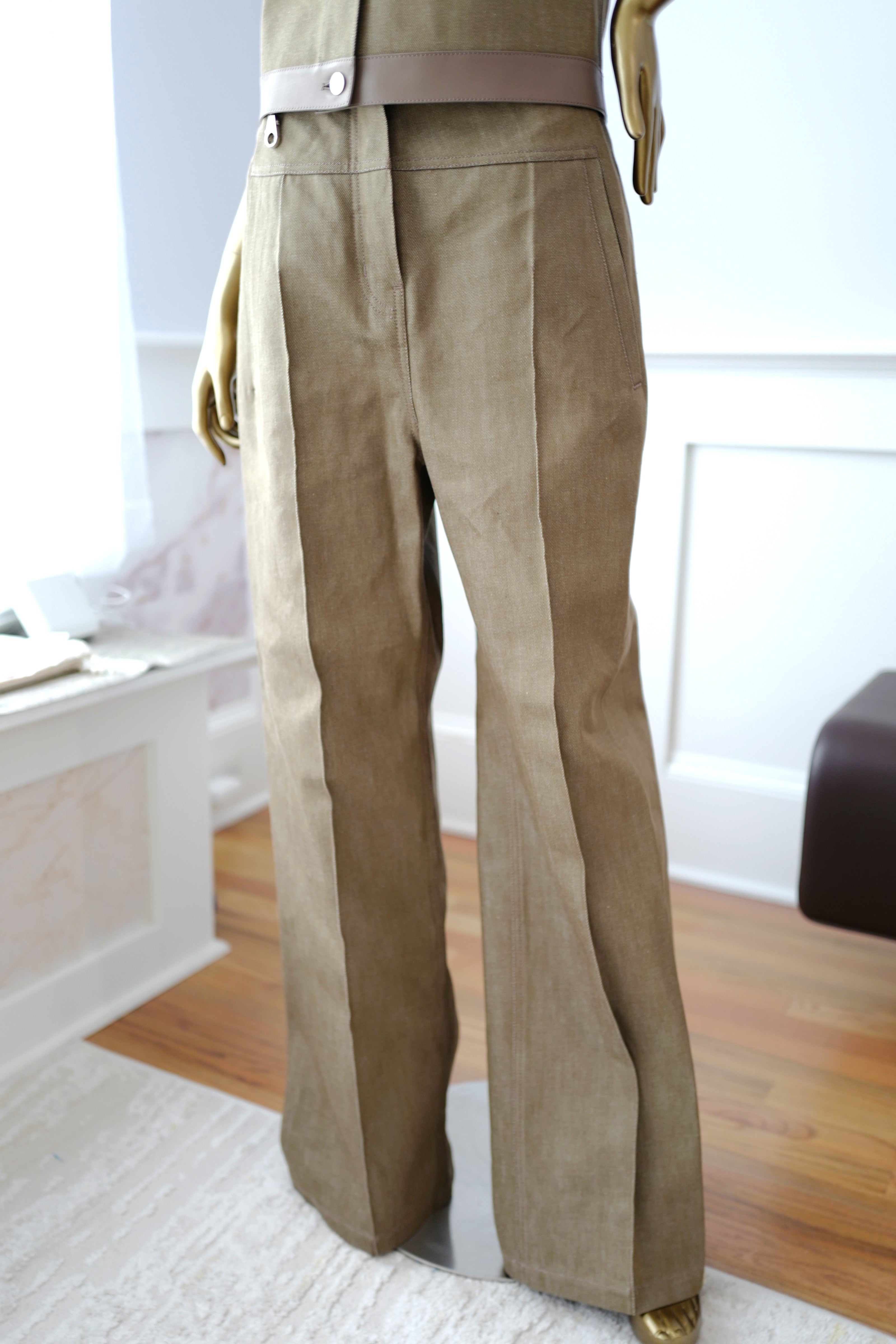 NEW Hermès SS25 Loose-Fit Pants with Leather Detail Denim Naturel/Vert - Size 38
