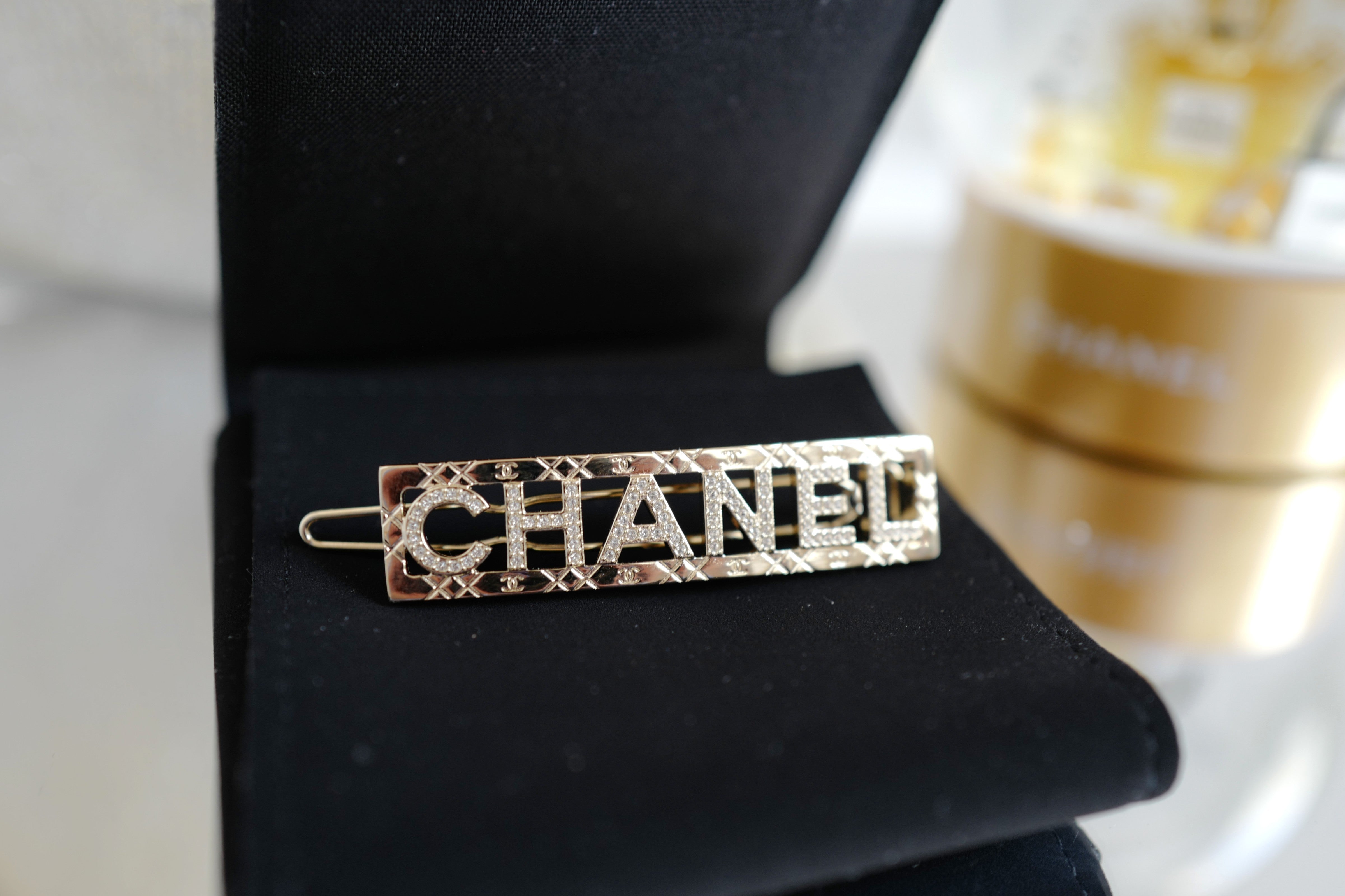 BNIB CHANEL Gold Barrette – Spring/Summer 2025 Collection 25P