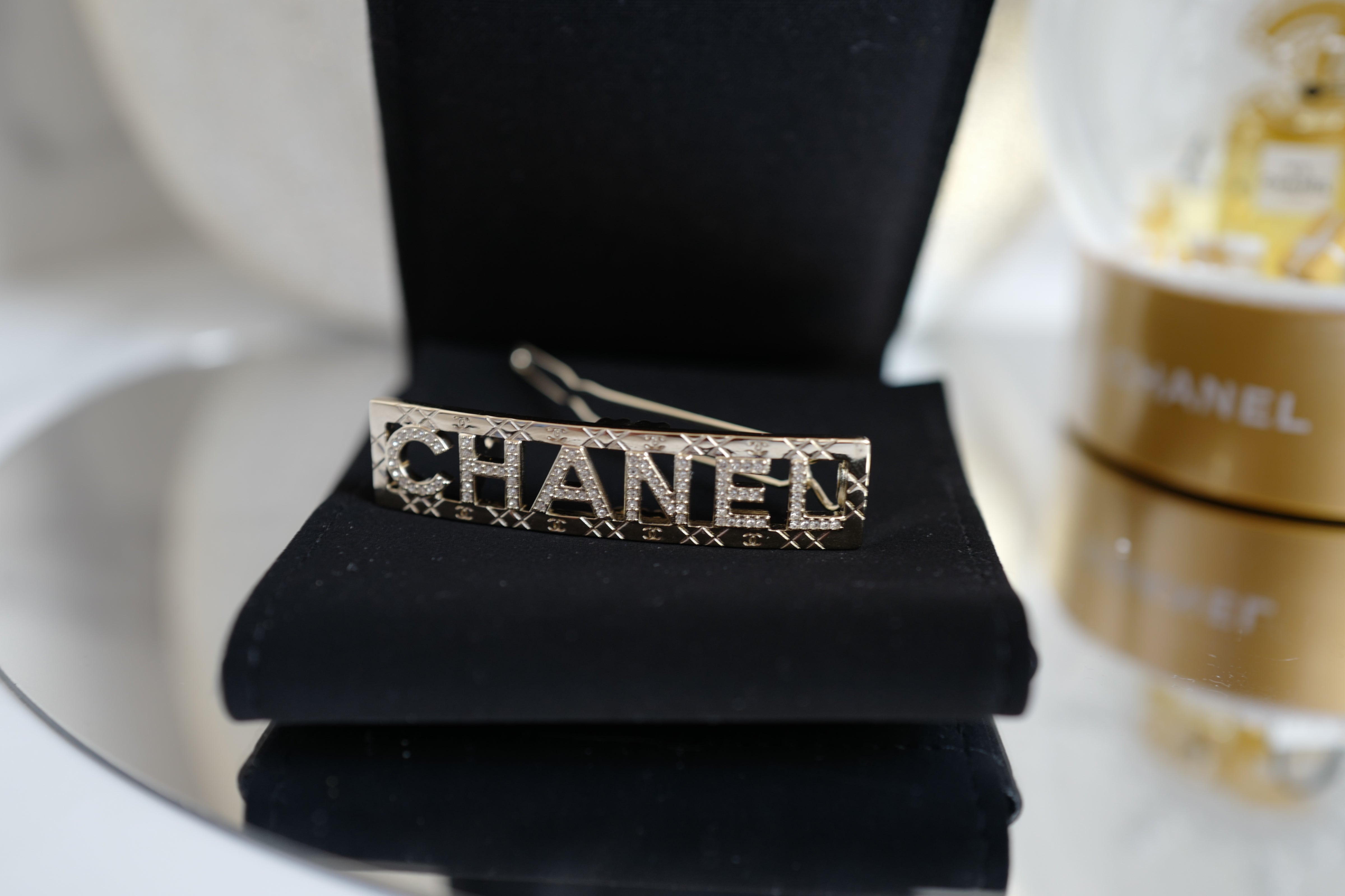 BNIB CHANEL Gold Barrette – Spring/Summer 2025 Collection 25P