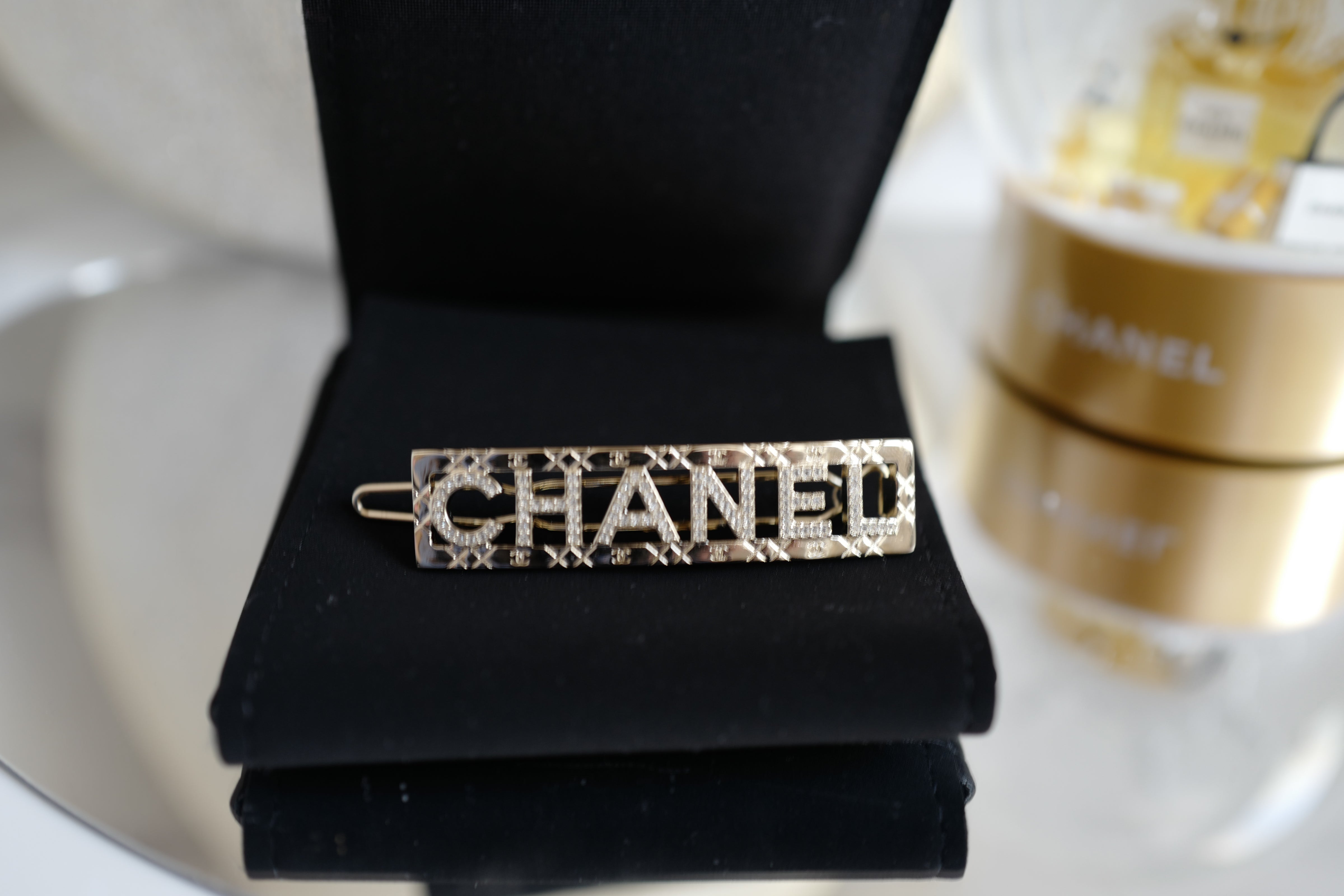 BNIB CHANEL Gold Barrette – Spring/Summer 2025 Collection 25P