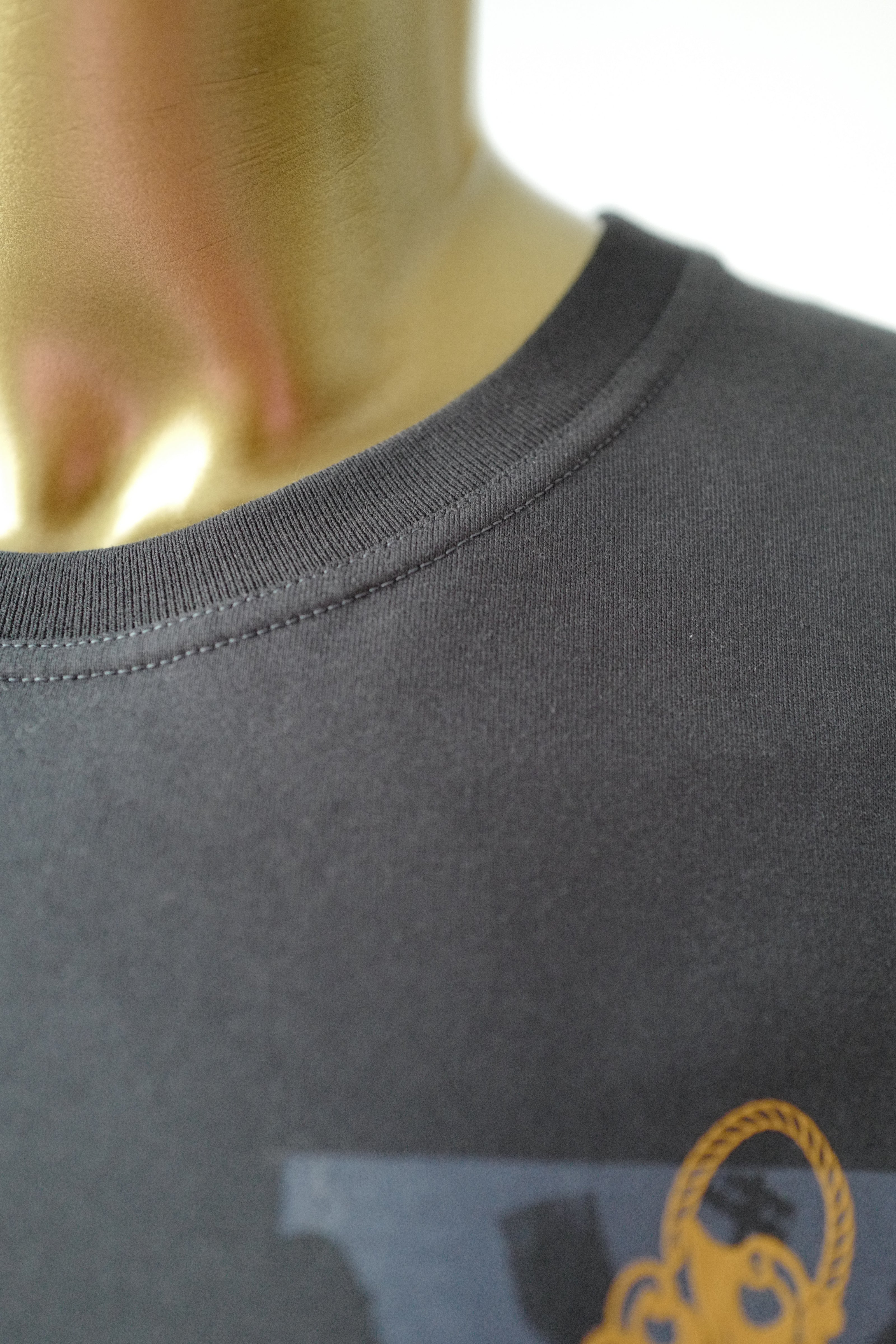 NEW Hermes T-Shirt Cartouche Bleu Noir Size 34