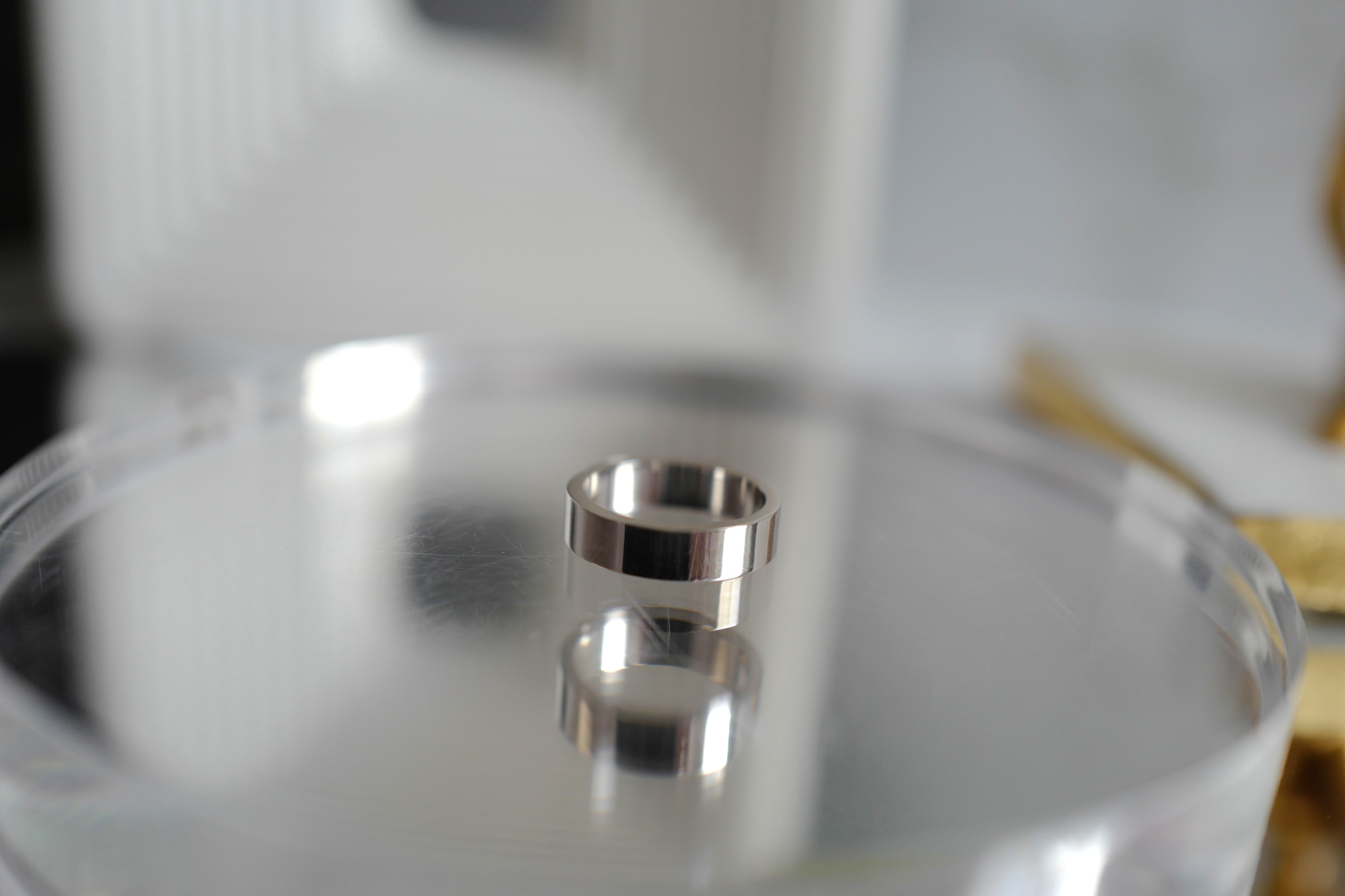 BNIB Hermes Kelly Ring in White Gold with Diamonds Size 50 $7500 Retail