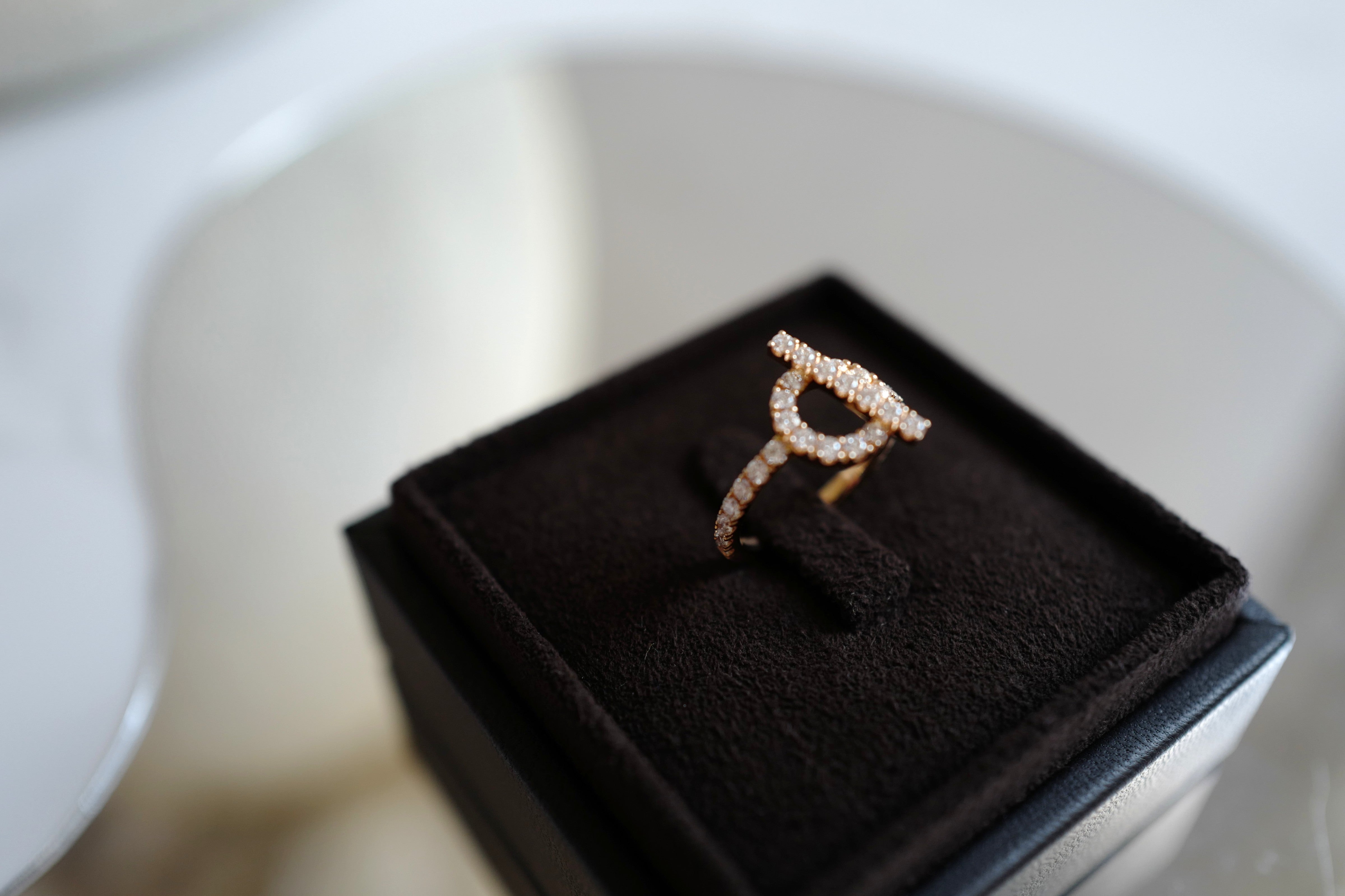 BNIB Hermes Finesse Ring Rose Gold with Diamonds – Size 53 Over $9K Retail