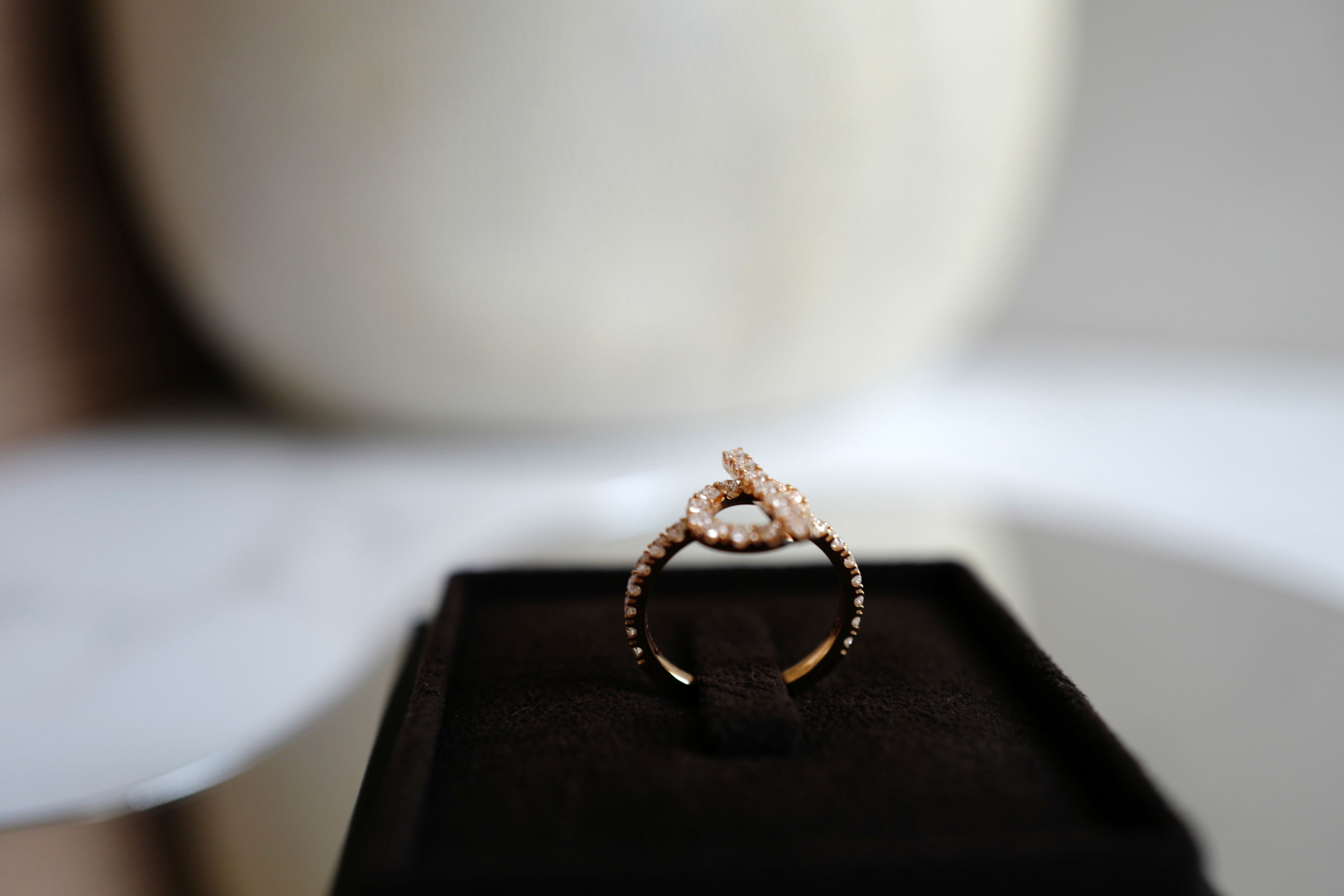 BNIB Hermes Finesse Ring Rose Gold with Diamonds – Size 53 Over $9K Retail