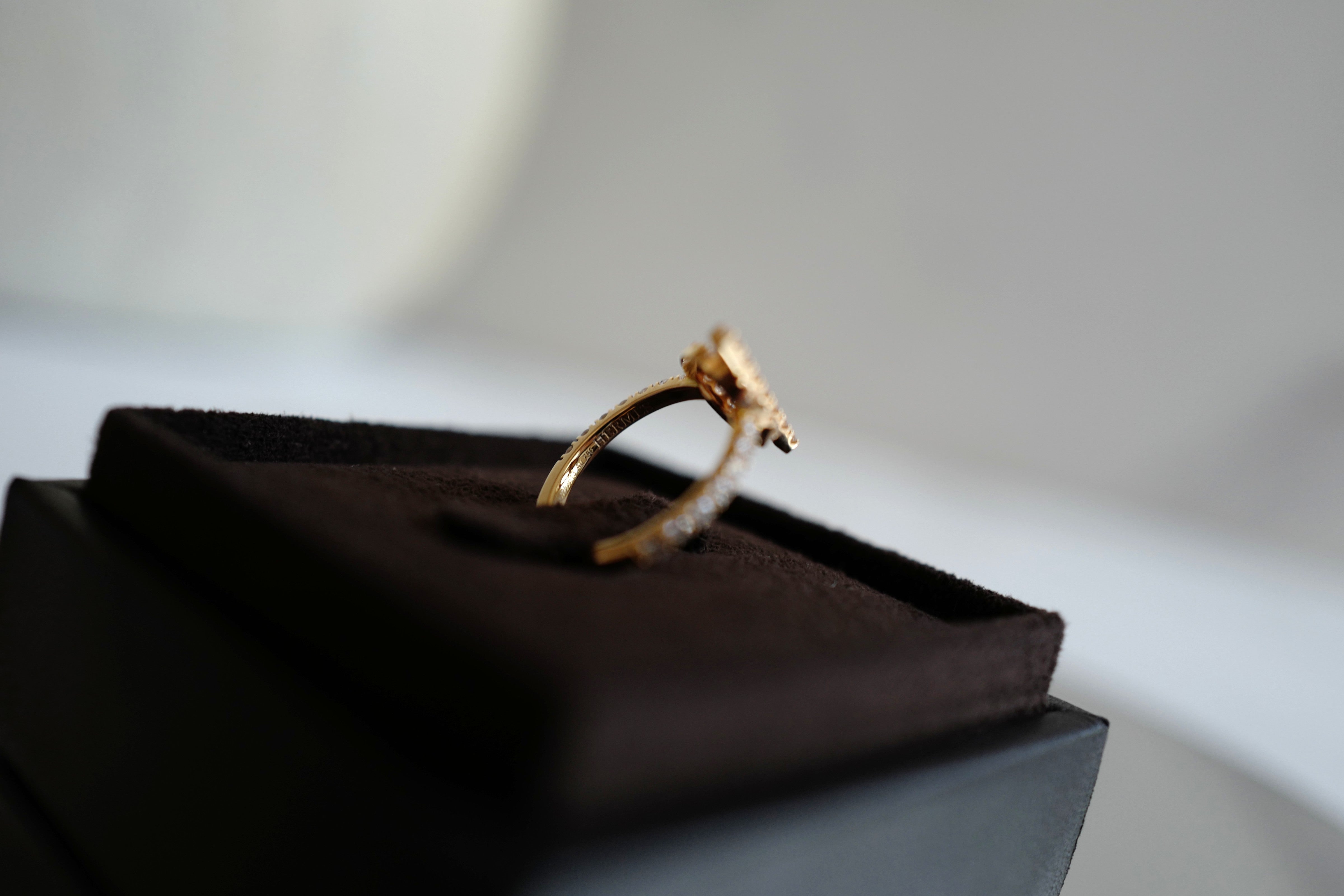 BNIB Hermes Finesse Ring Rose Gold with Diamonds – Size 53 Over $9K Retail