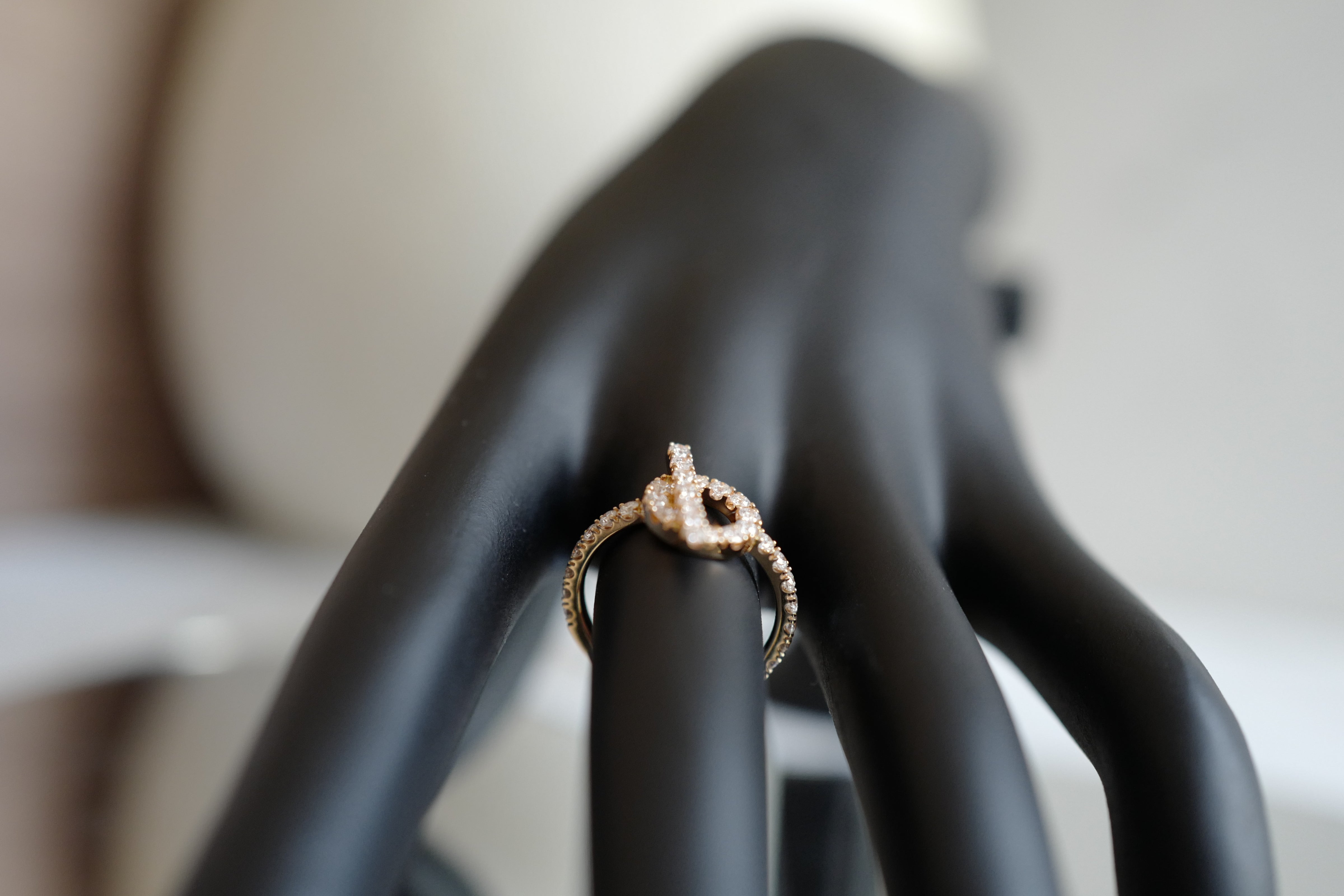 BNIB Hermes Finesse Ring Rose Gold with Diamonds – Size 53 Over $9K Retail