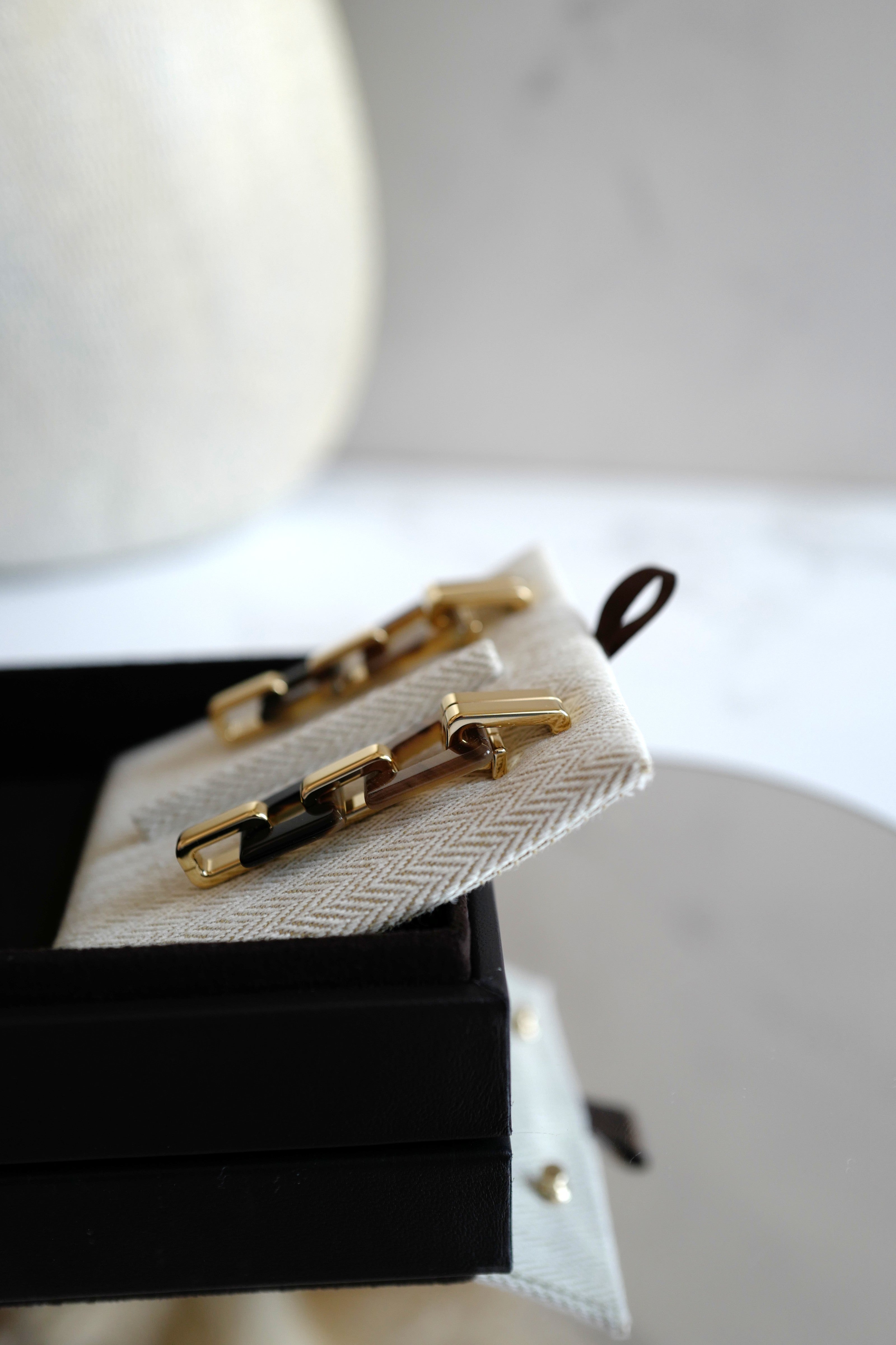 BNIB Hermès Ecuyère Earrings – Small Model $1250 Retail