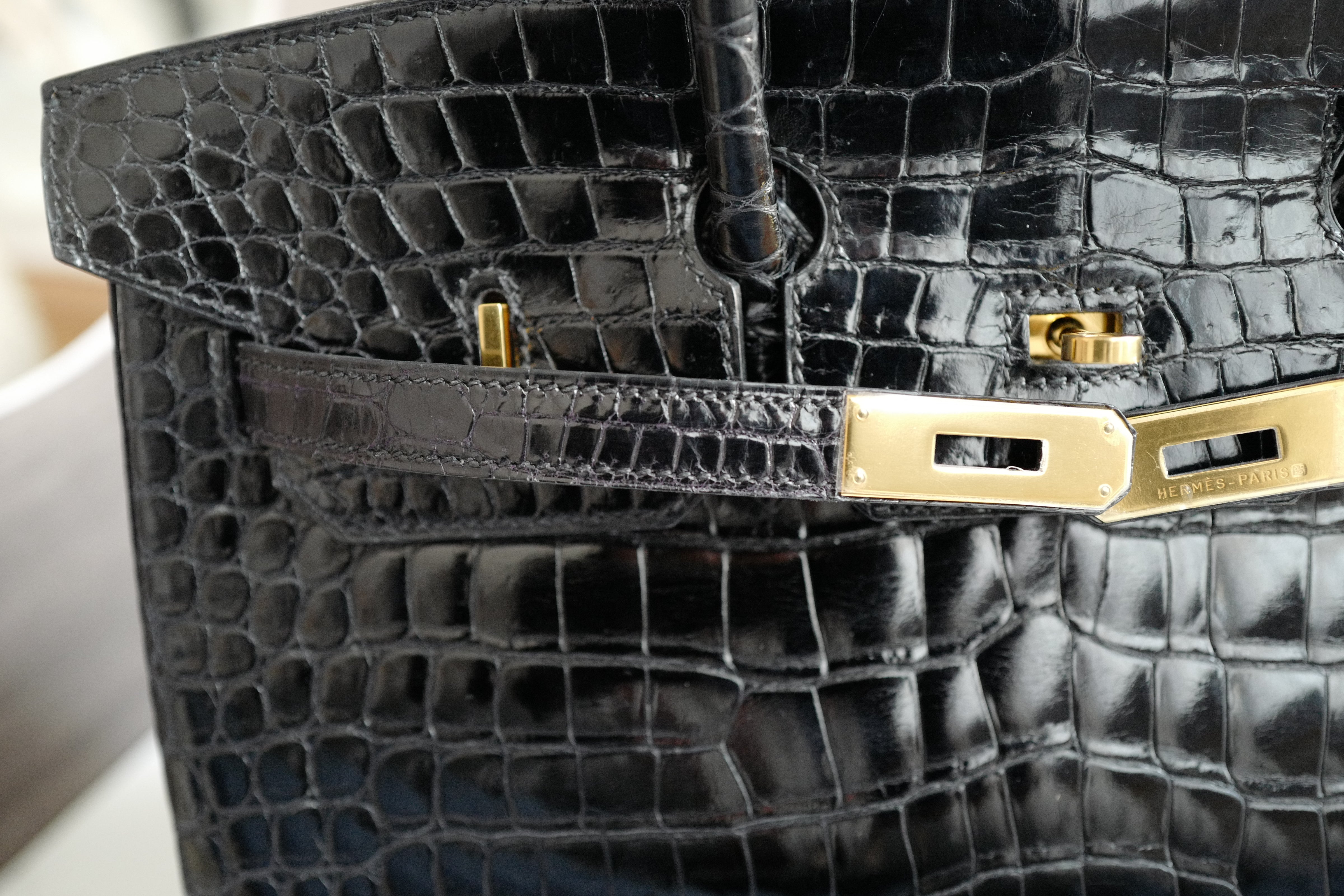 Hermès Birkin 35 Black Shiny Porosus Crocodile Gold HW #D Preowned Condition