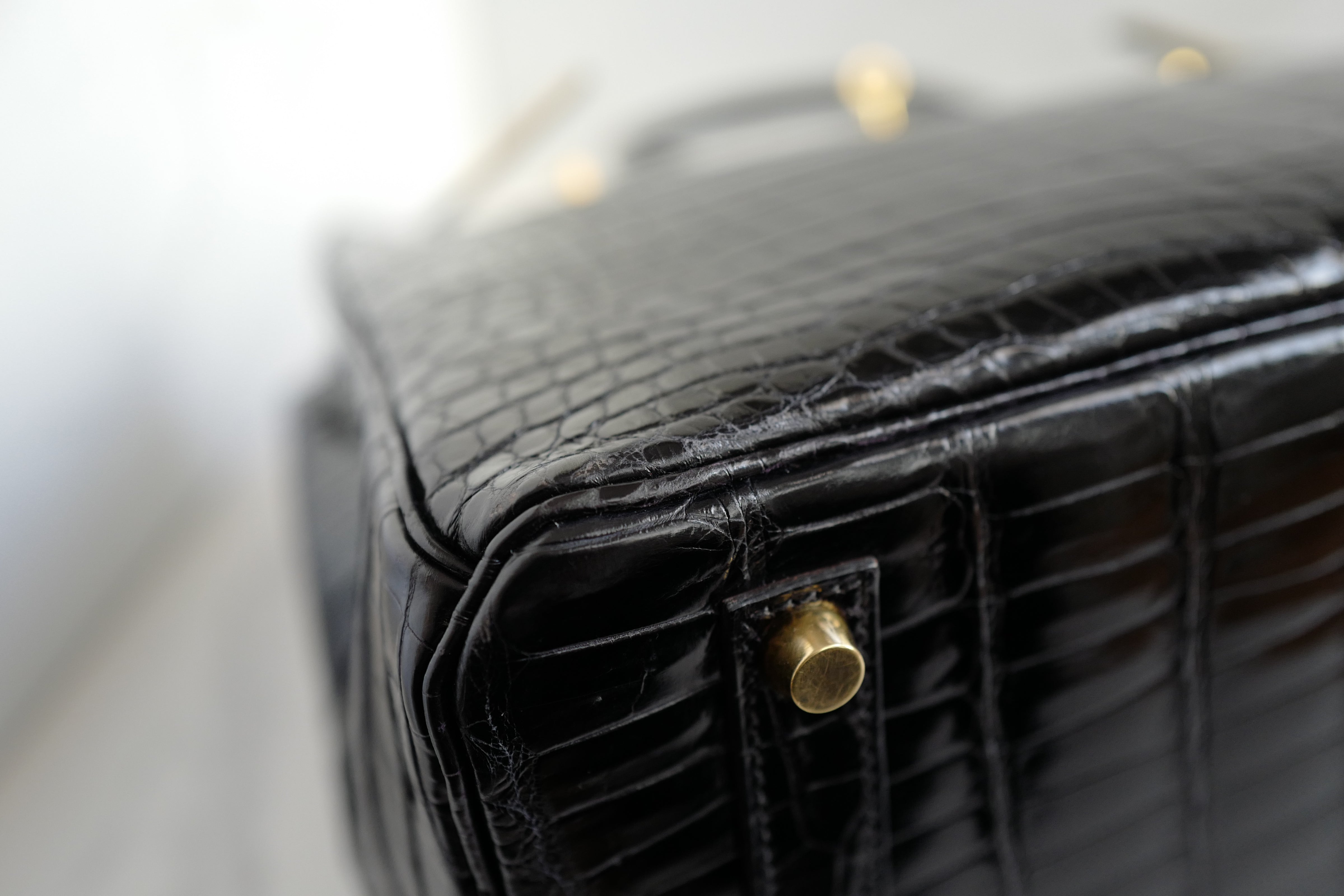 Hermès Birkin 35 Black Shiny Porosus Crocodile Gold HW #D Preowned Condition