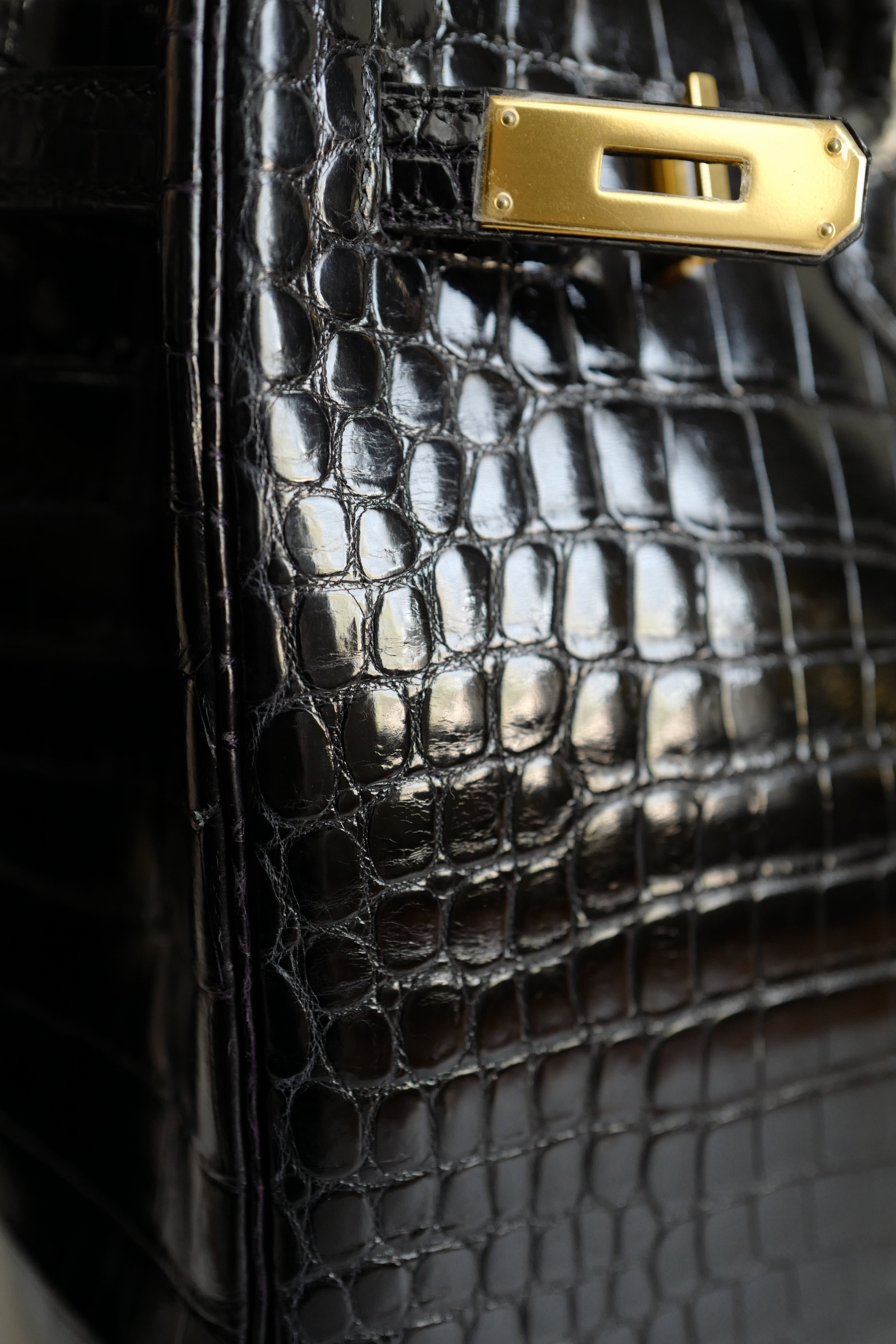 Hermès Birkin 35 Black Shiny Porosus Crocodile Gold HW #D Preowned Condition