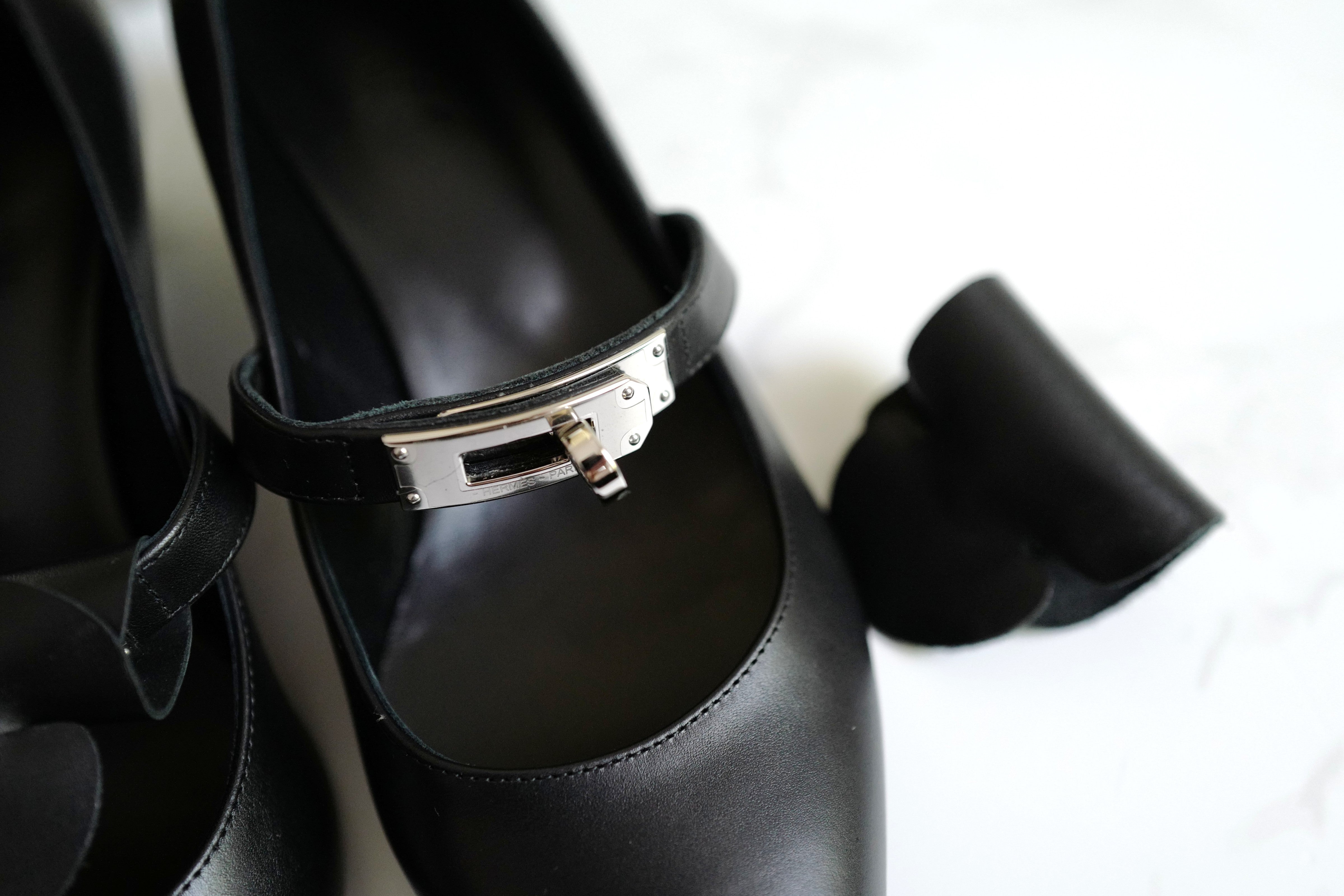 Brand New Hermès Kiara 40 Pumps in Noir Size 37.5