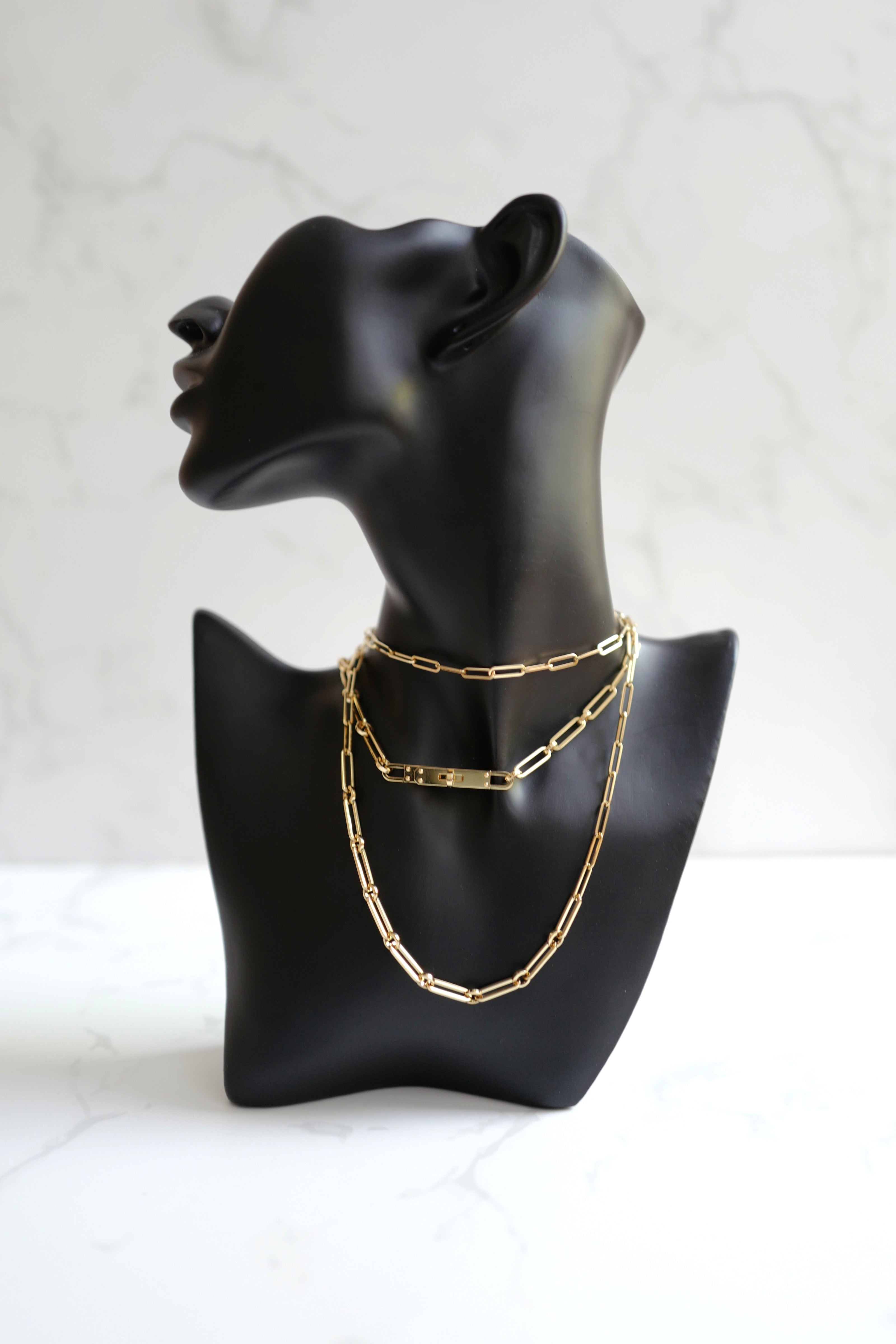Brand NEW Hermès Kelly Long Chaine Necklace in Gold, New Model