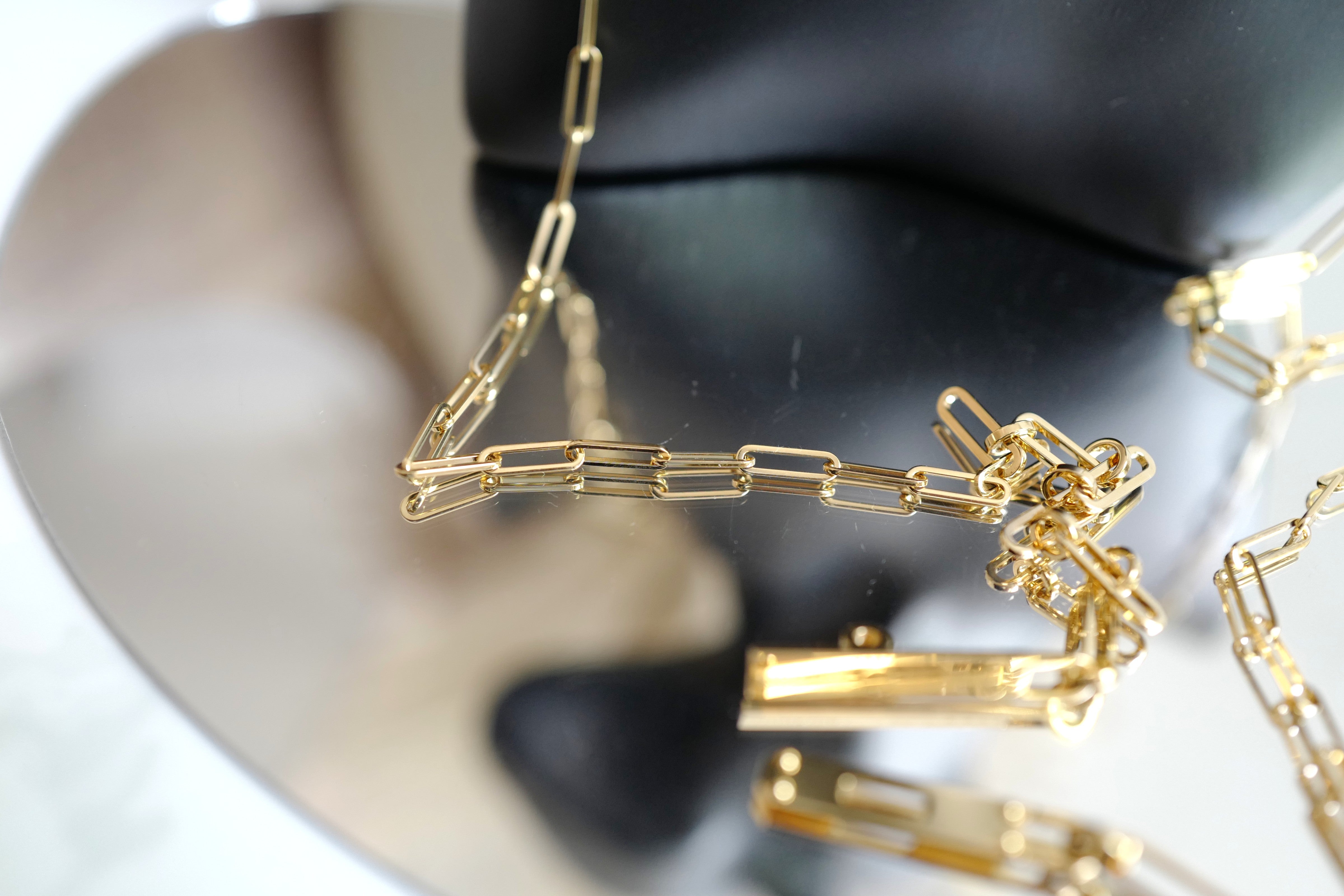 Brand NEW Hermès Kelly Long Chaine Necklace in Gold, New Model