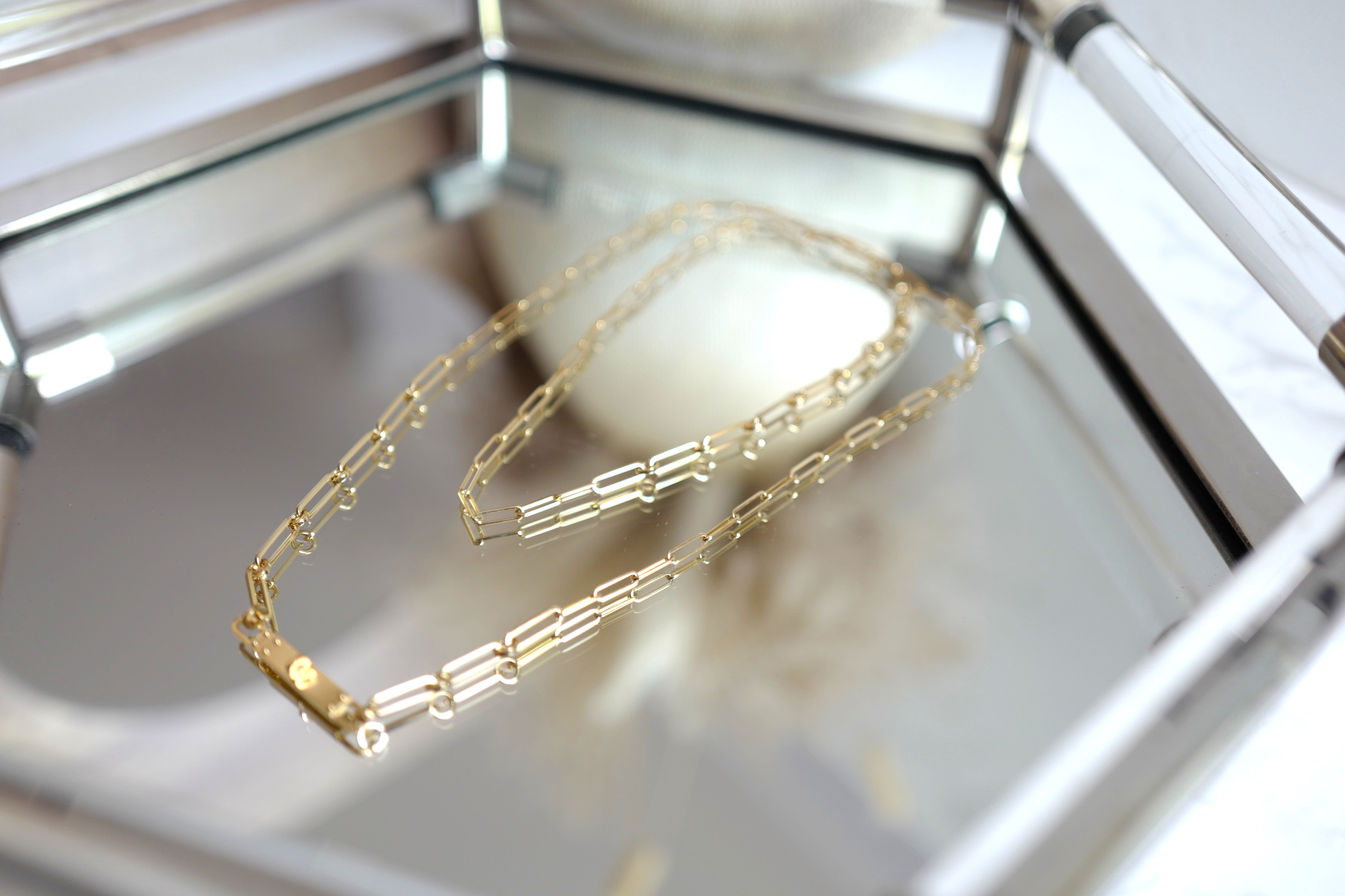 Brand NEW Hermès Kelly Long Chaine Necklace in Gold, New Model