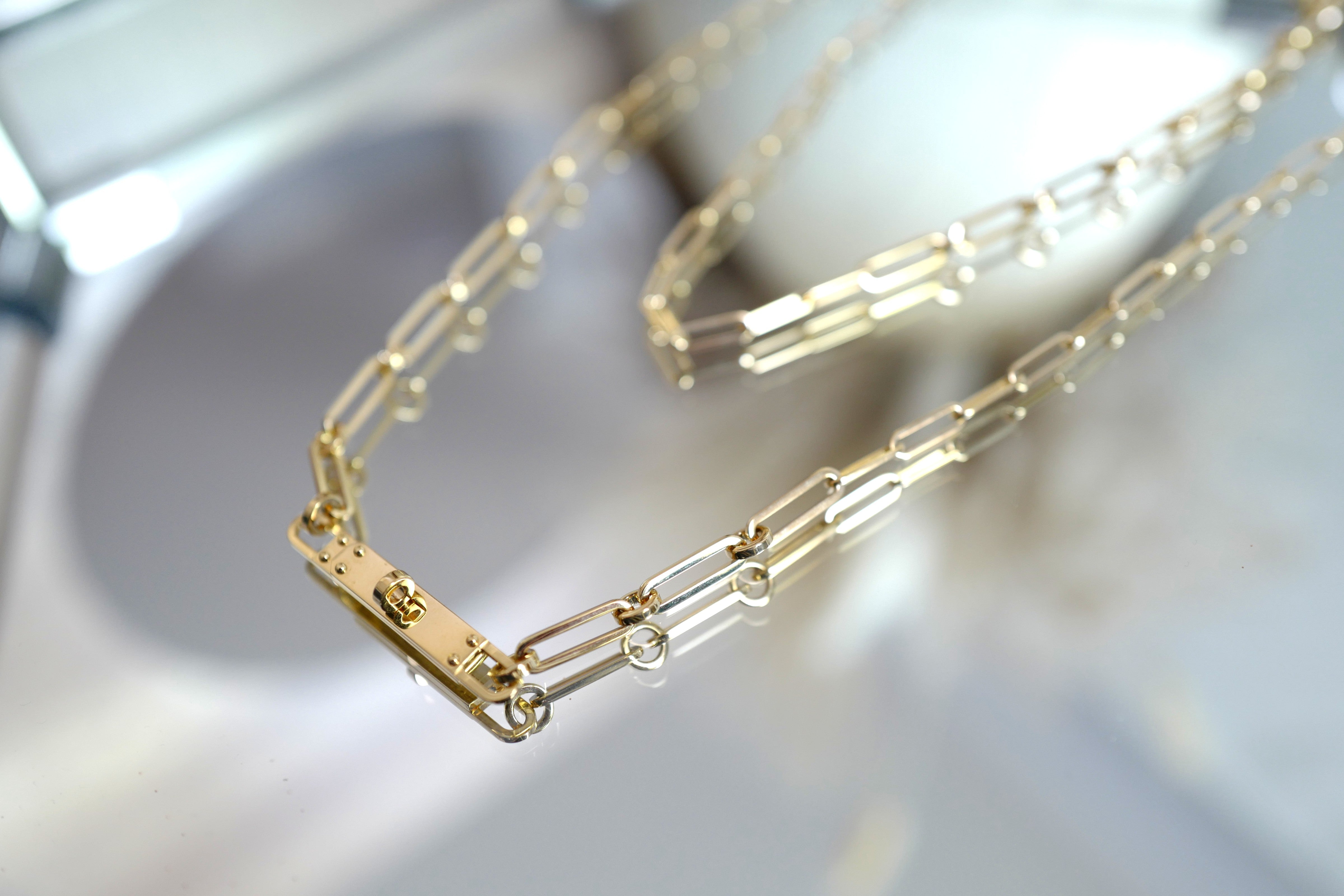 Brand NEW Hermès Kelly Long Chaine Necklace in Gold, New Model