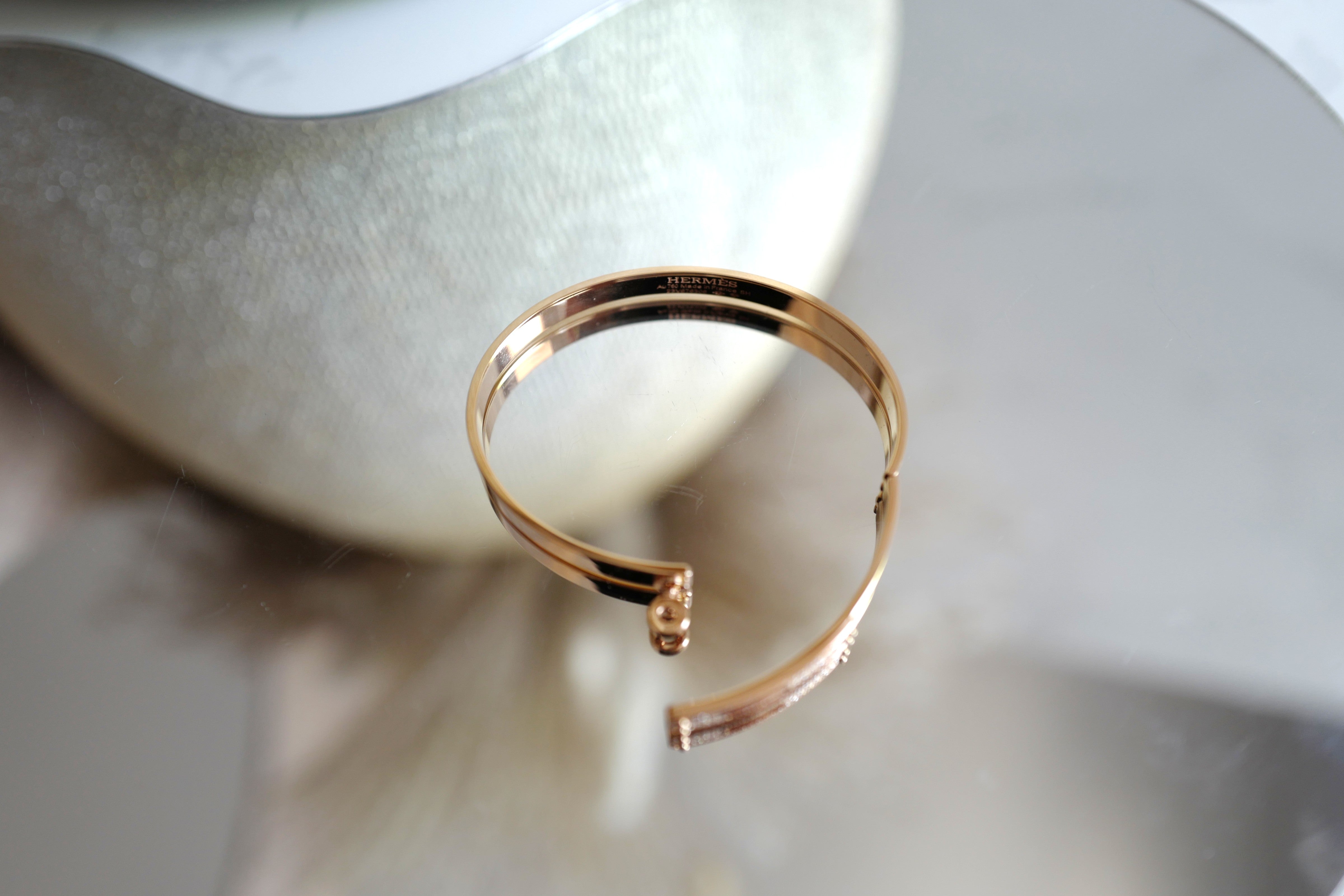 Brand New Hermès Kelly Bracelet With Diamonds in Rose Gold 18K, Small Model SH