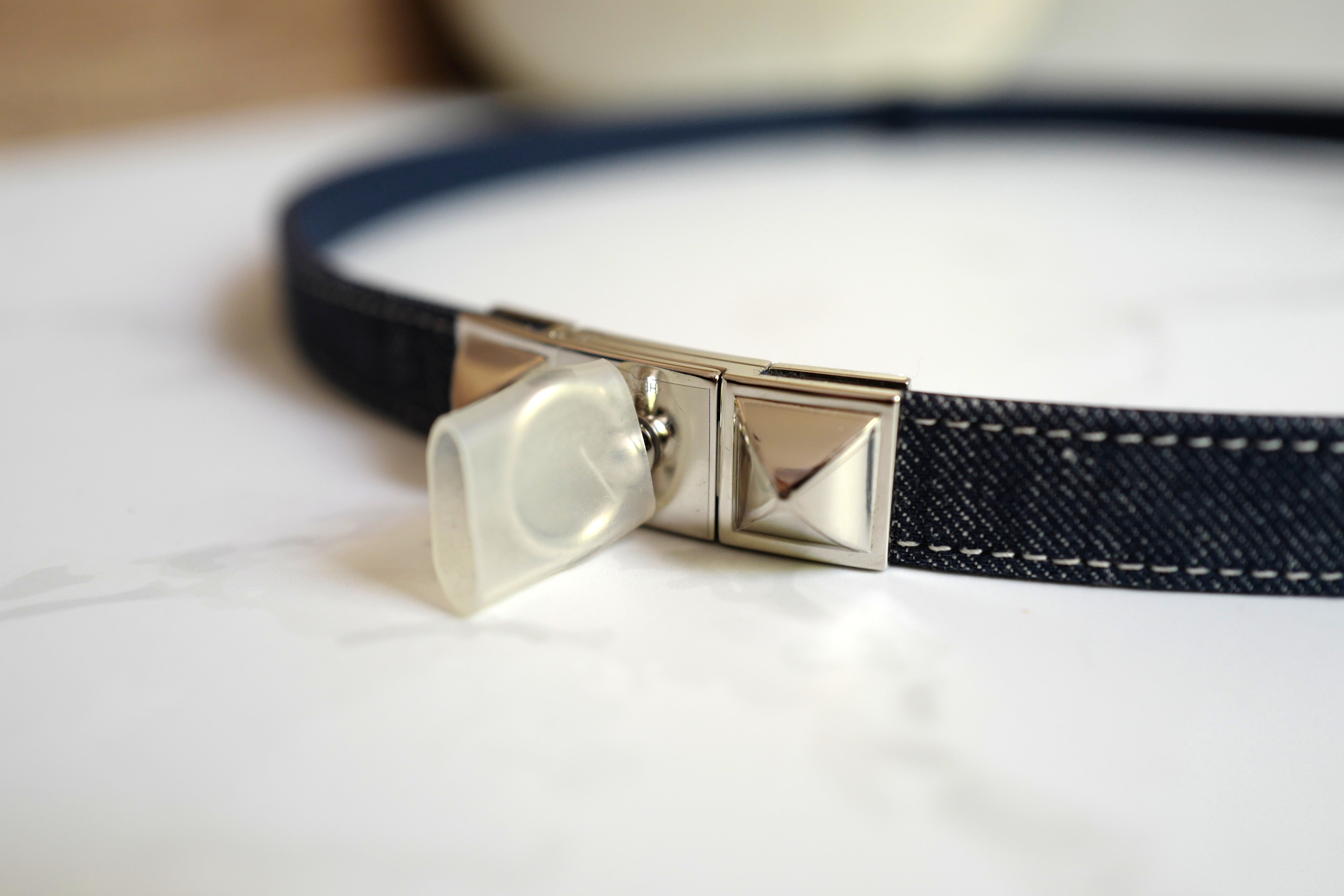 Brand New Hermès Rivale Jean 18 Belt in Bleu Indigo / Blanc / Bleu Navy PHW