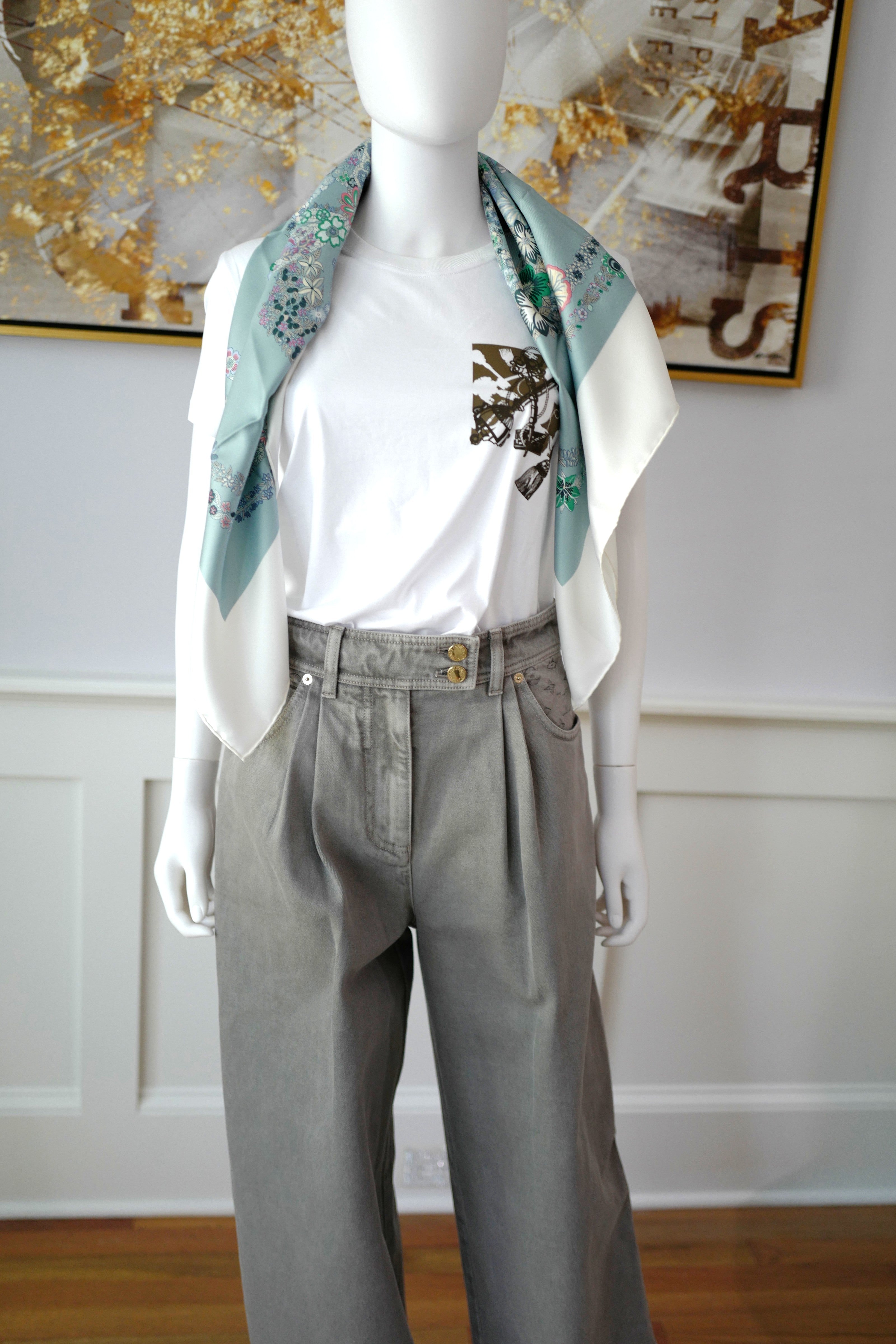 Brand New HERMÈS Brides de Gala en Fleurs scarf 90 in Blanc/Bleu Glacier/Vert