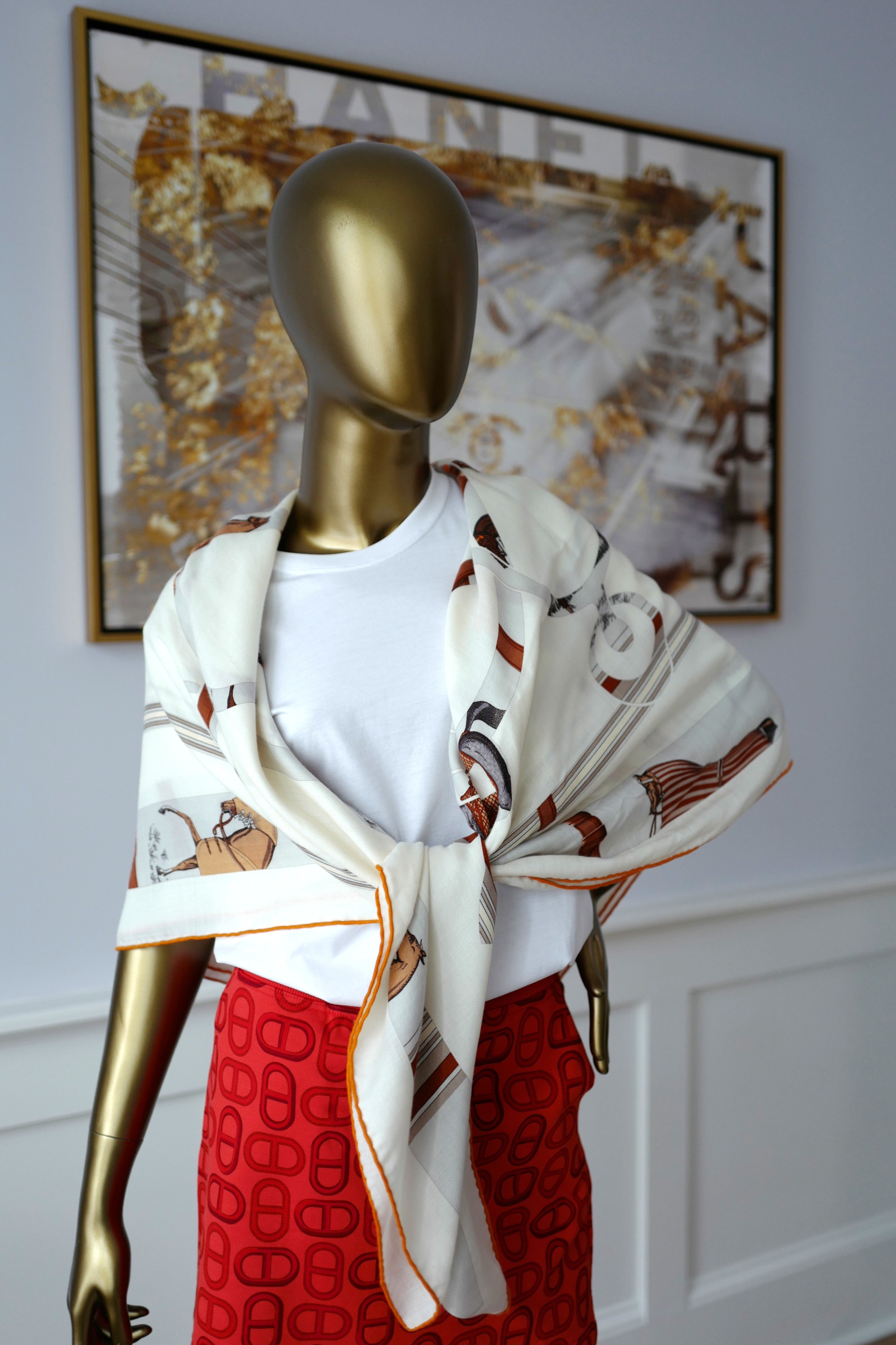NEW Hermès Eperon d'Or et Tenues de Jour Shawl 140 in Blanc / Caramel / Orange
