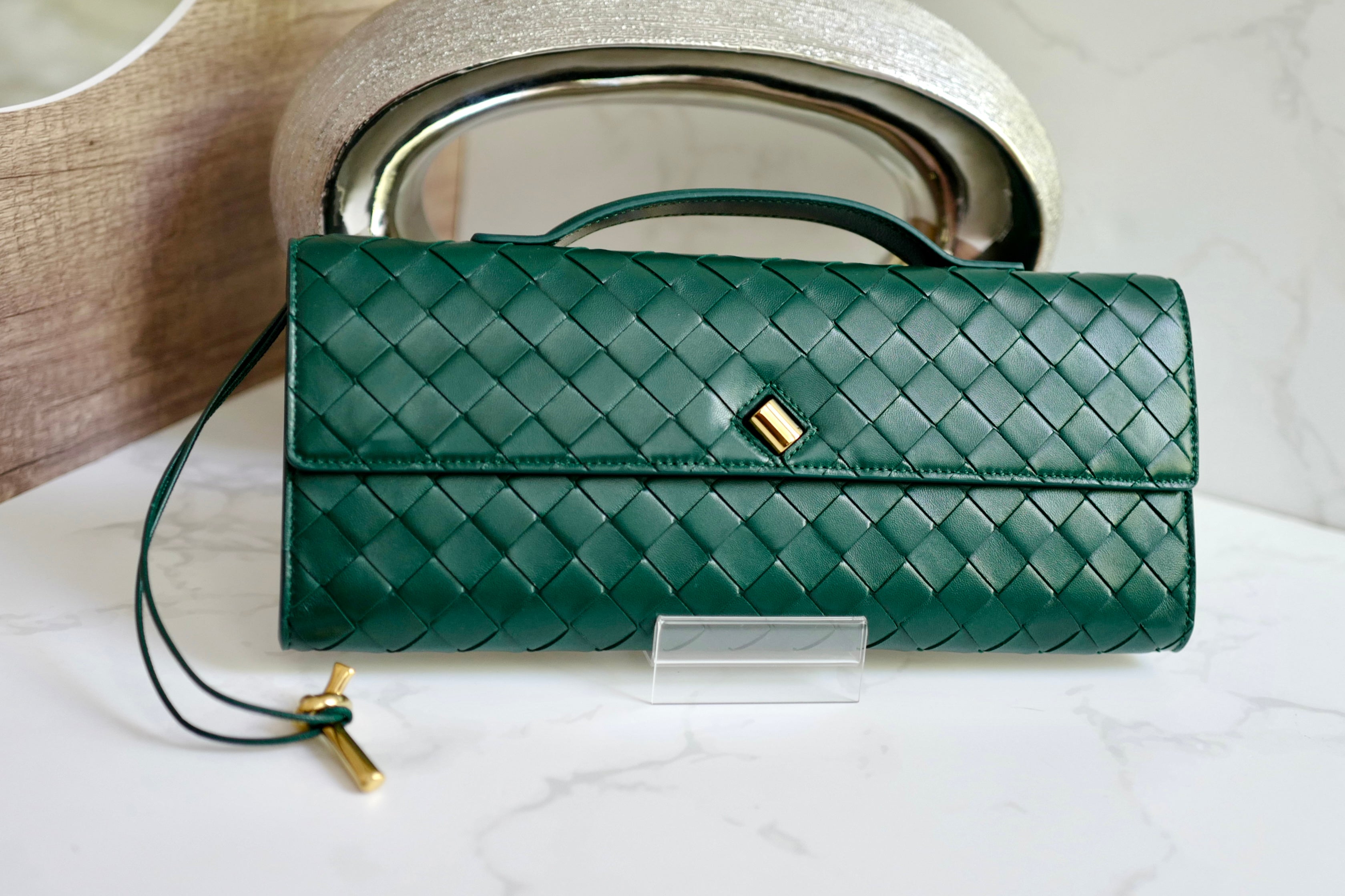 Bottega Veneta Andiamo Clutch Emerald Green NEW