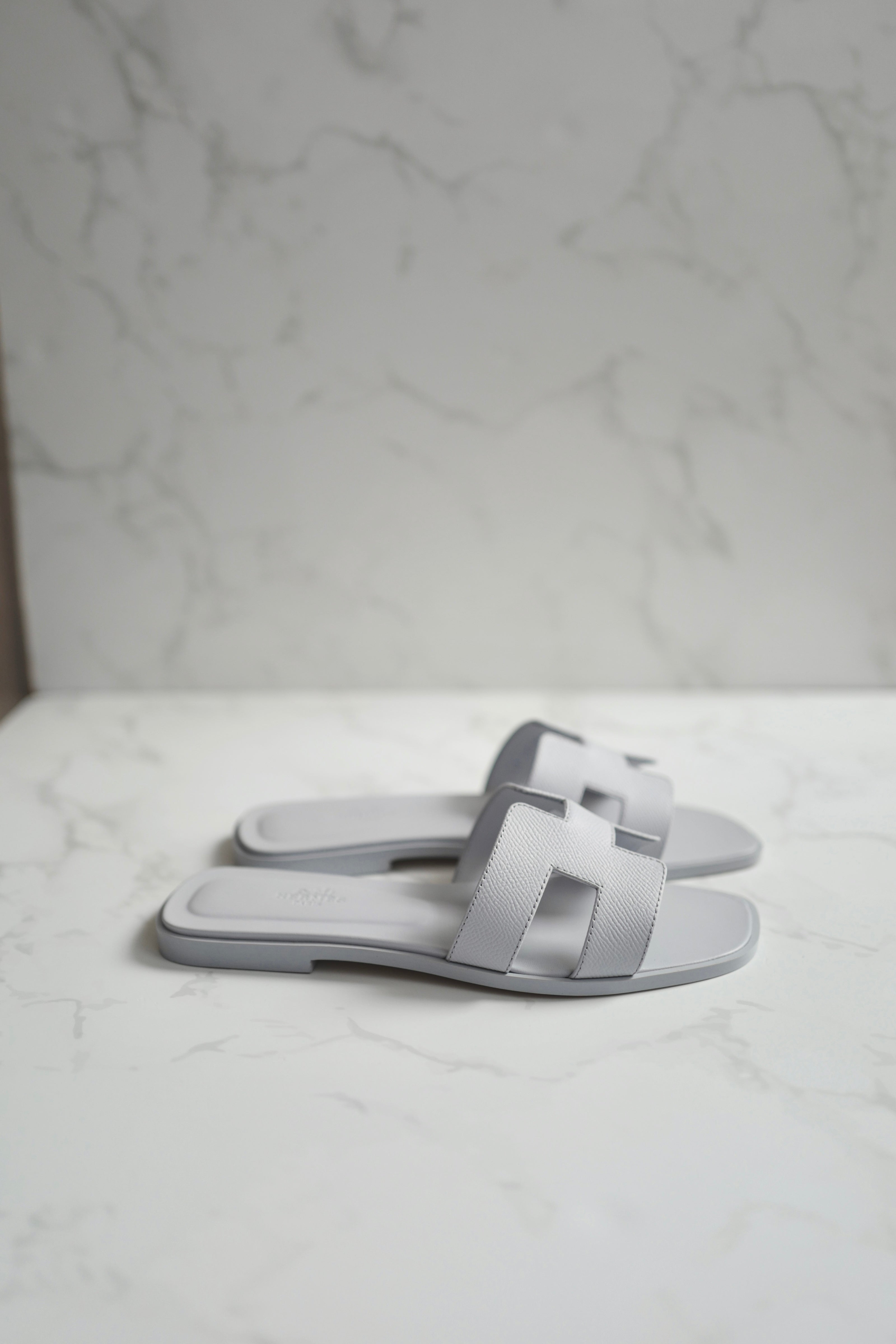Brand New Hermès Oran Sandals in Blue Glacier Epsom Leather Size 38