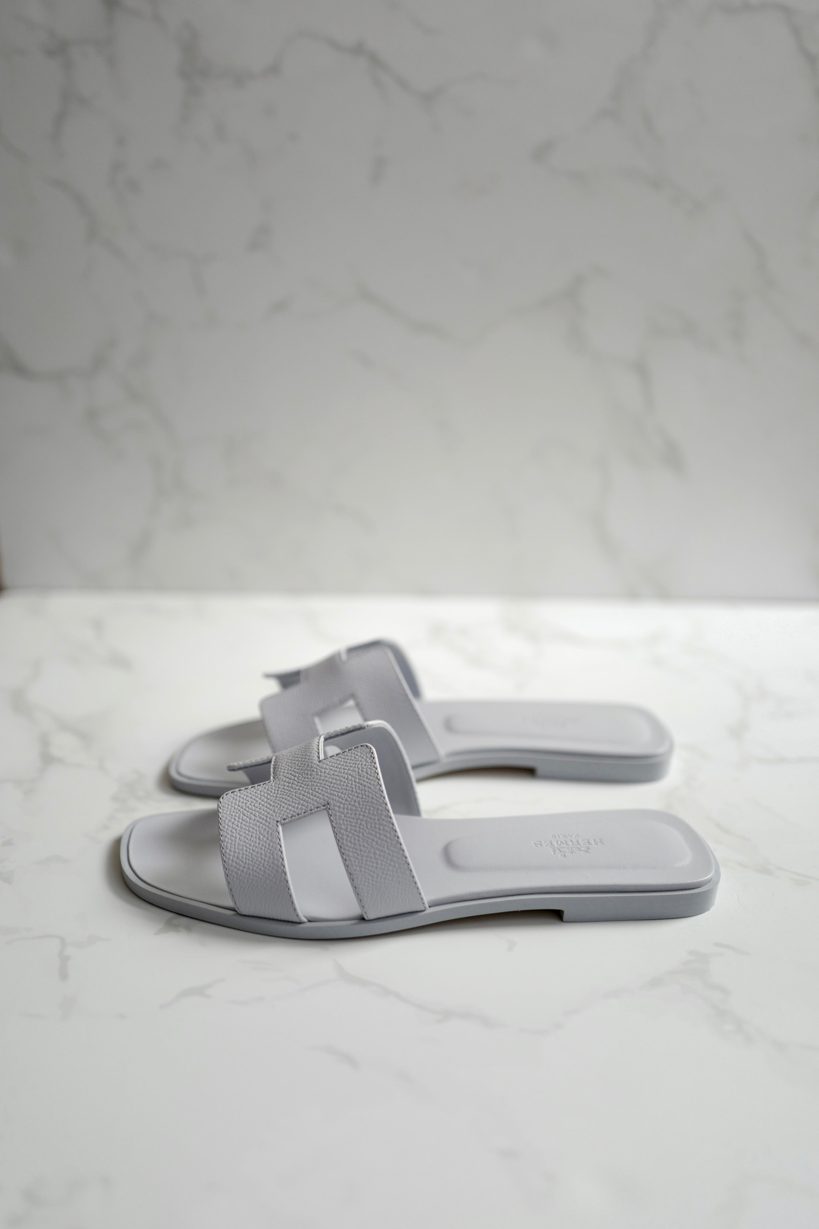Brand New Hermès Oran Sandals in Blue Glacier Epsom Leather Size 38