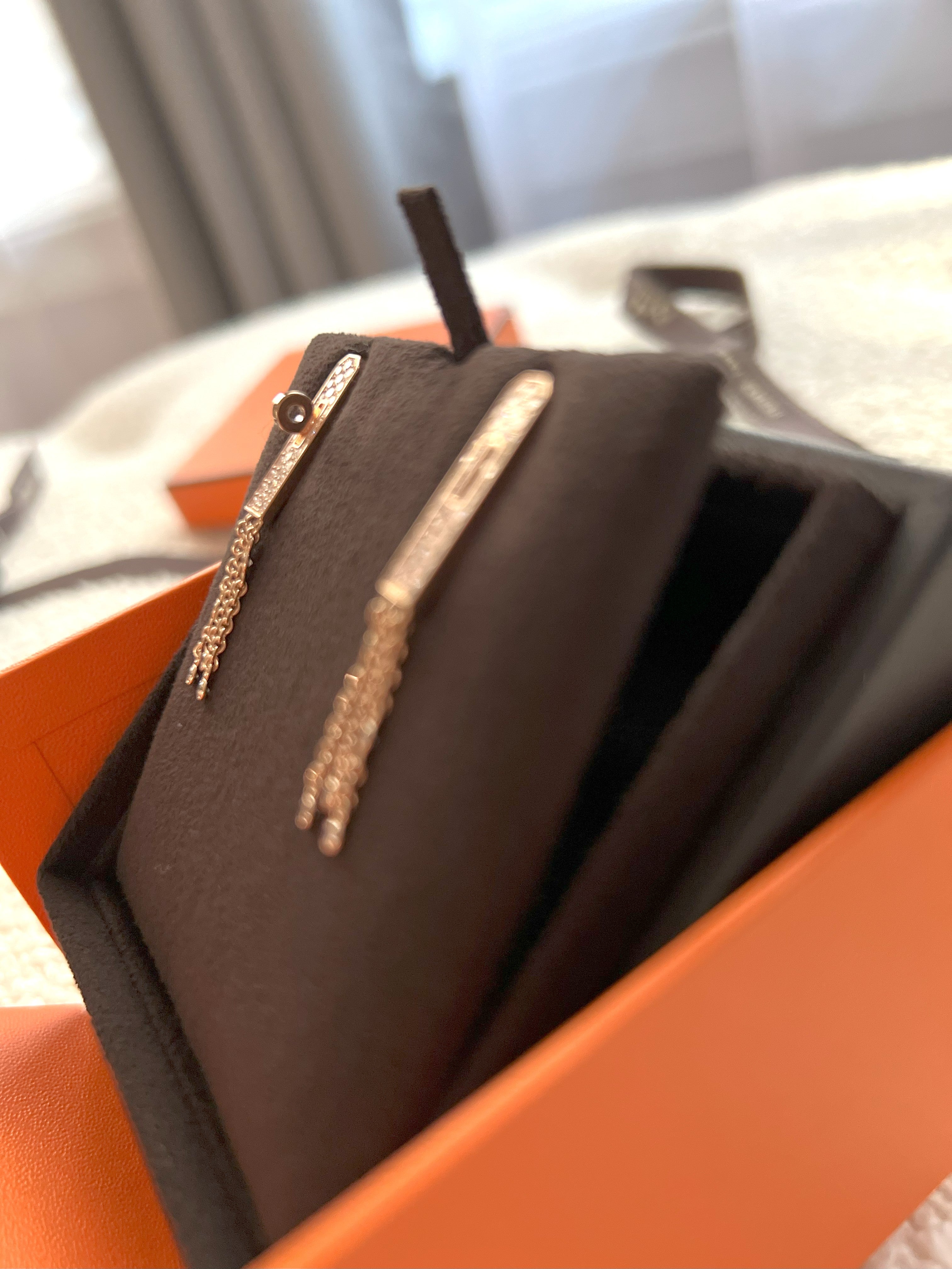 BNIB Hermes Kelly Gavroche Earrings Rose Gold With Diamonds