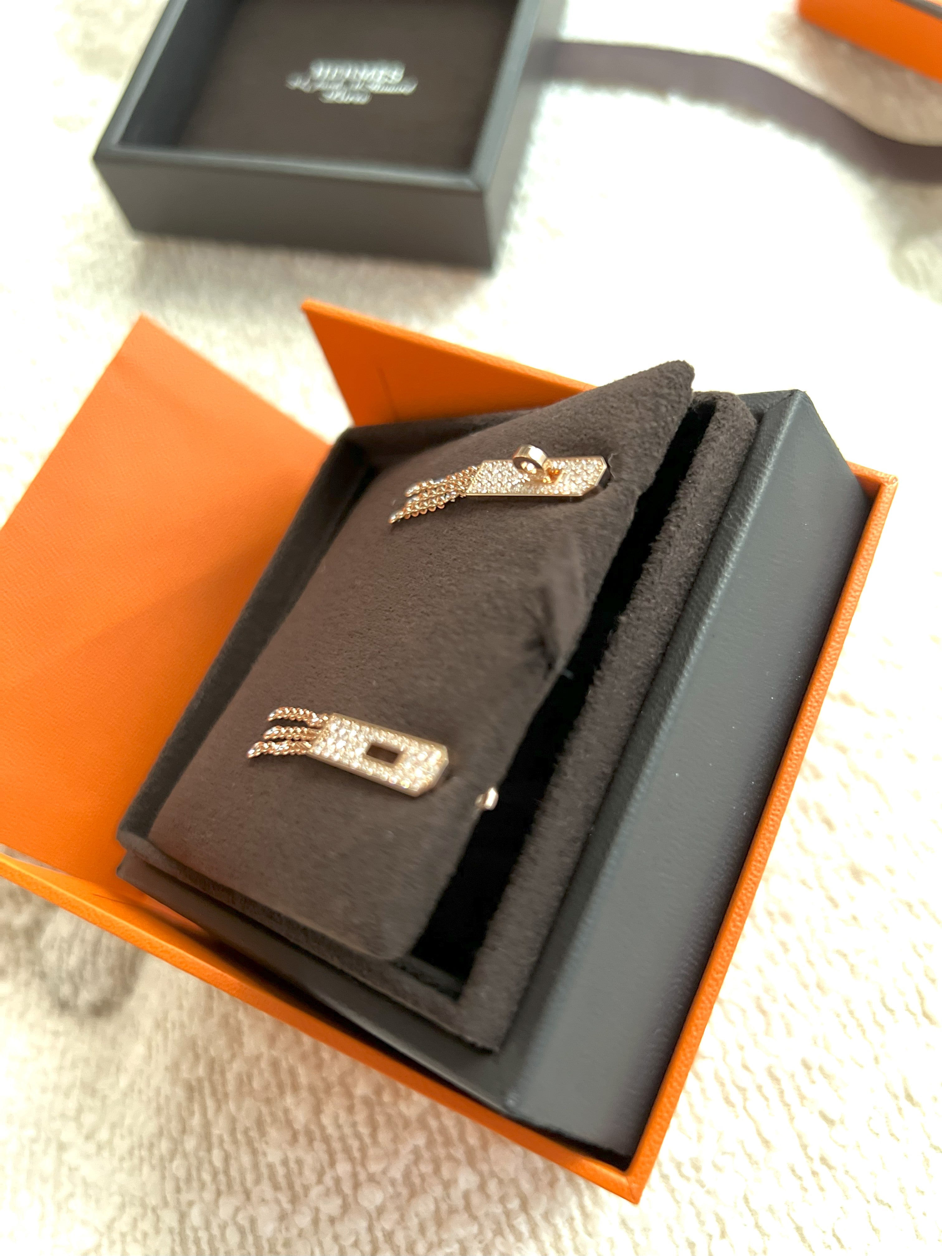 BNIB Hermes Kelly Gavroche Earrings Rose Gold With Diamonds