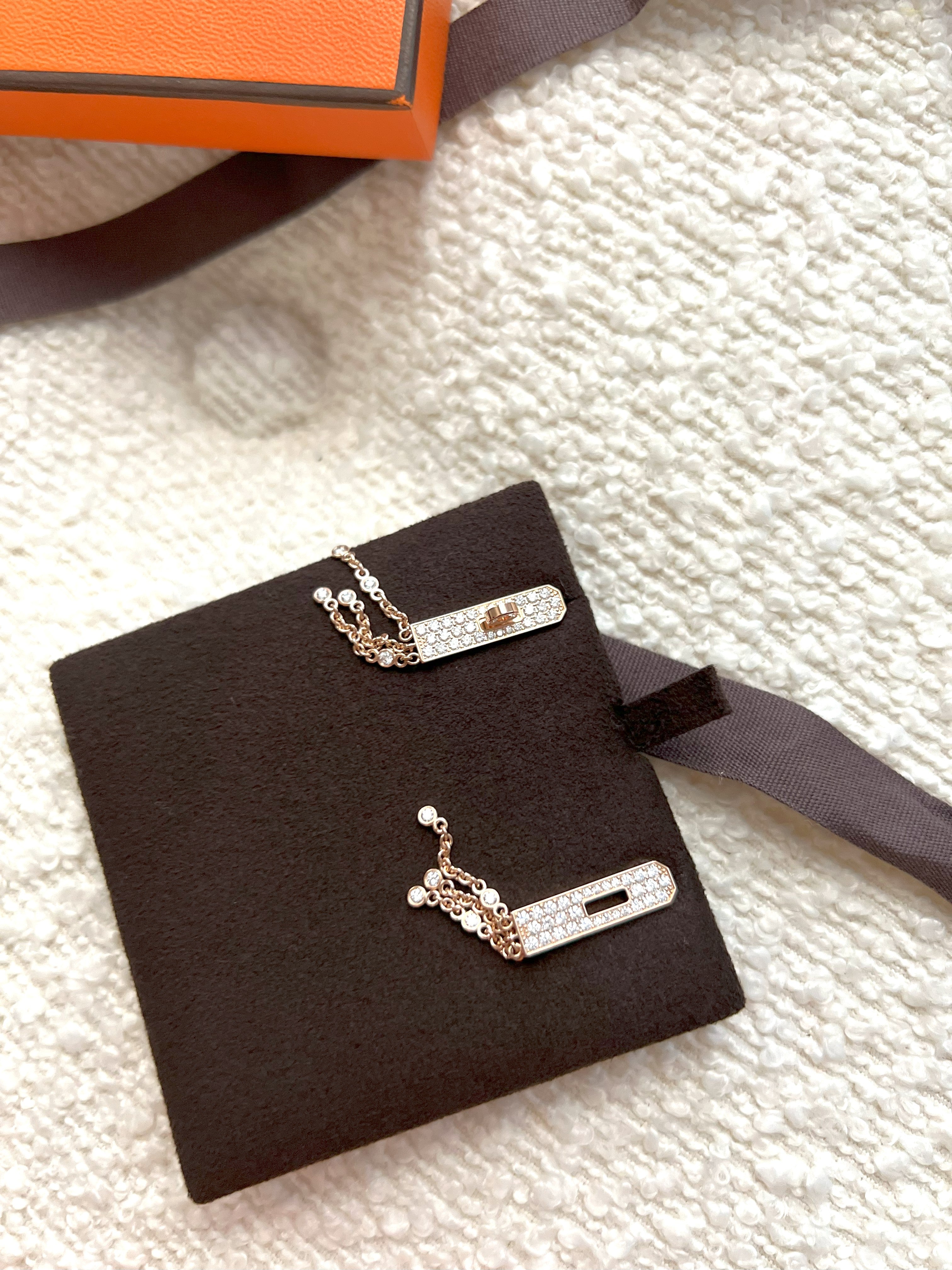 BNIB Hermes Kelly Gavroche Earrings Rose Gold With Diamonds