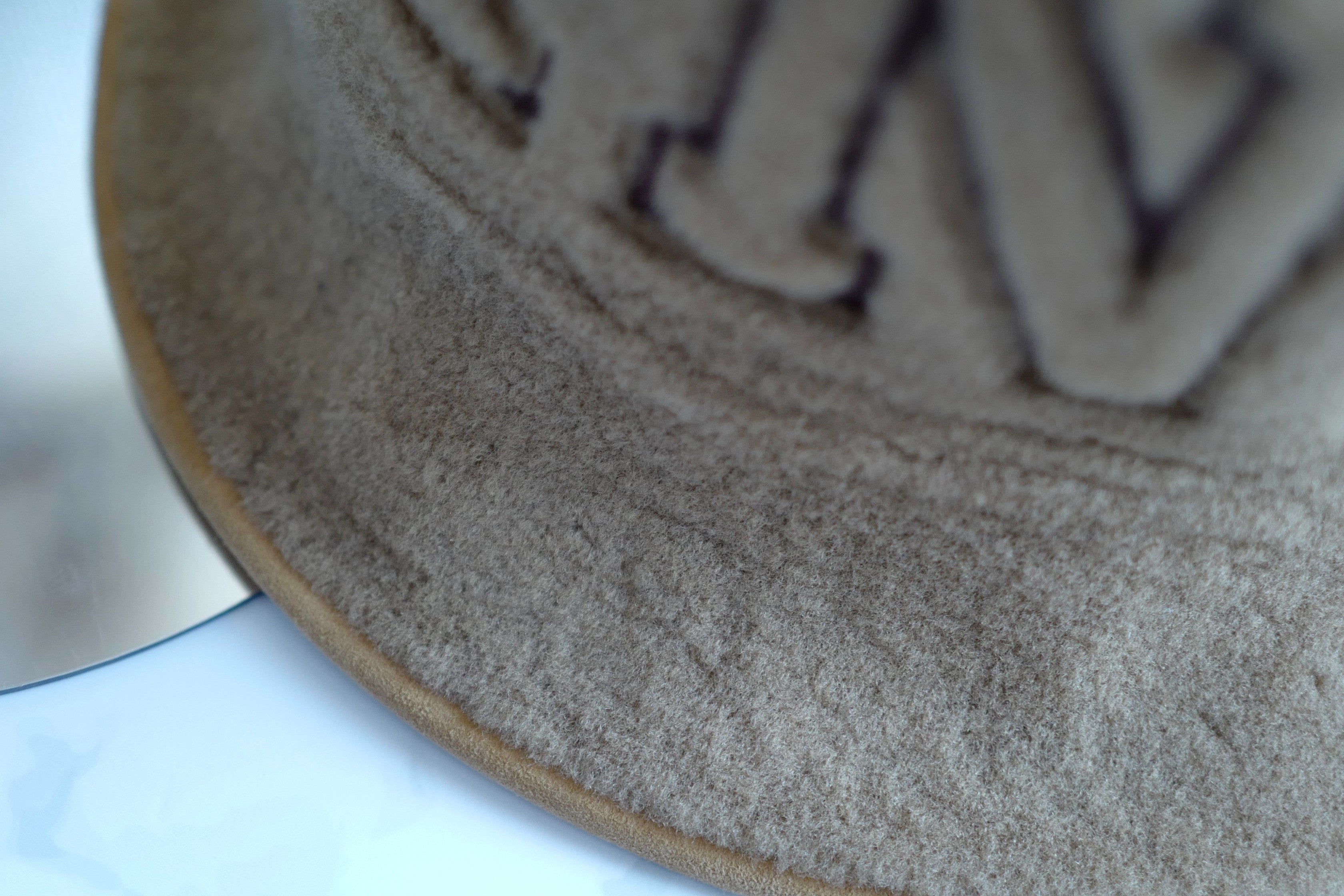 BNIB Chanel Bucket Hat Shearling Fur Beige Coco Neige 24N Size S