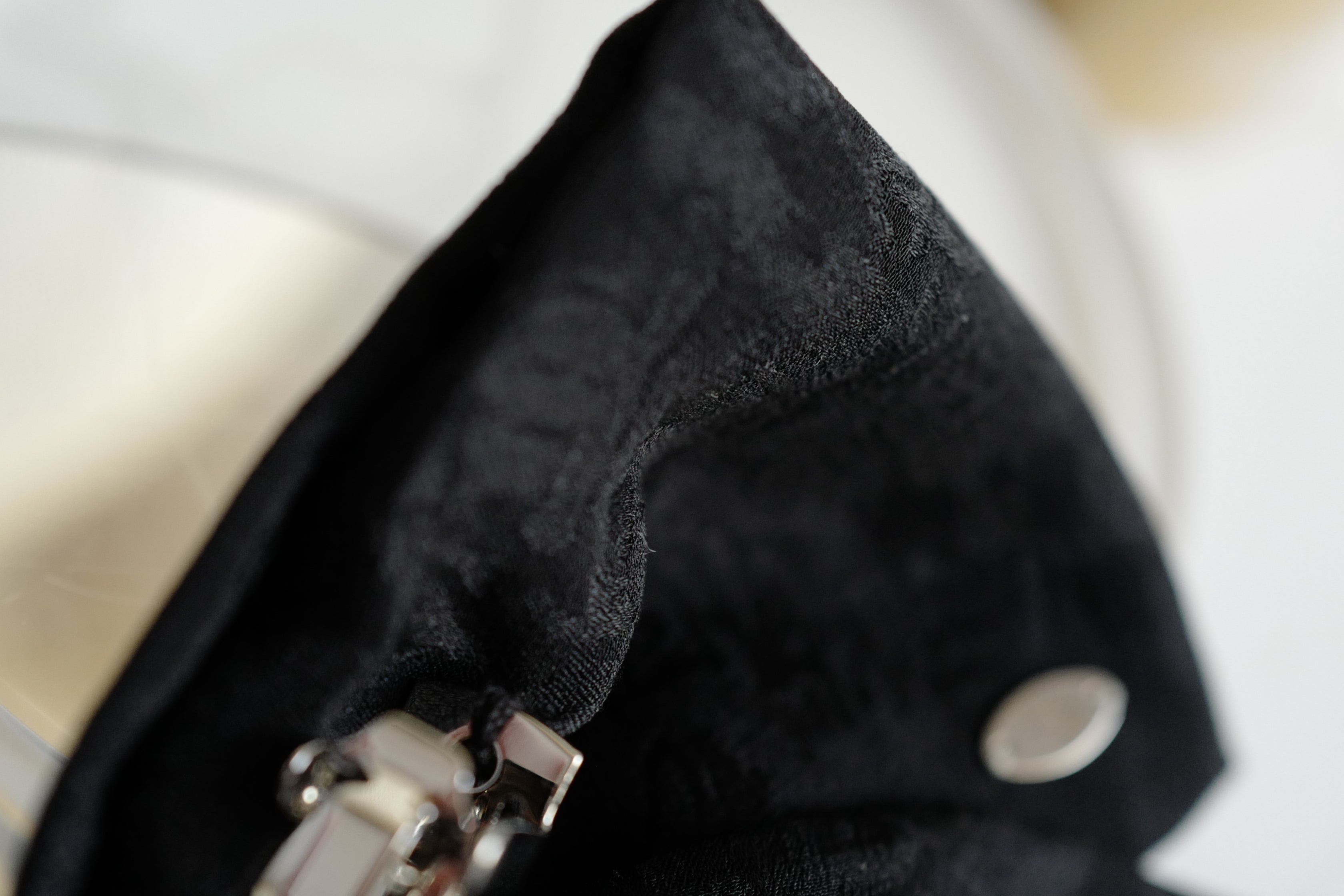 Chanel Hairclip Jacquard Soie Noir Uni Sans Finition