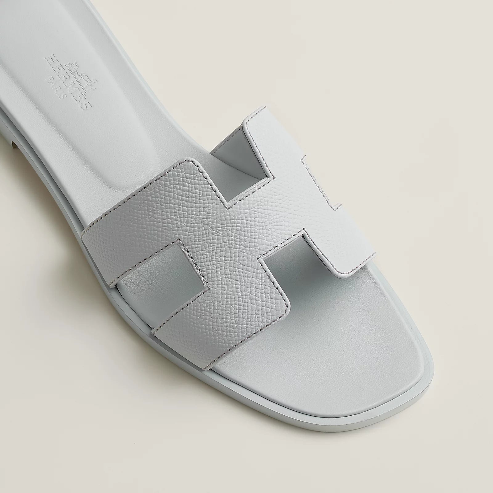 Brand New Hermès Oran Sandal in Ice Blue Bleu Brume Epsom Leather Size 38
