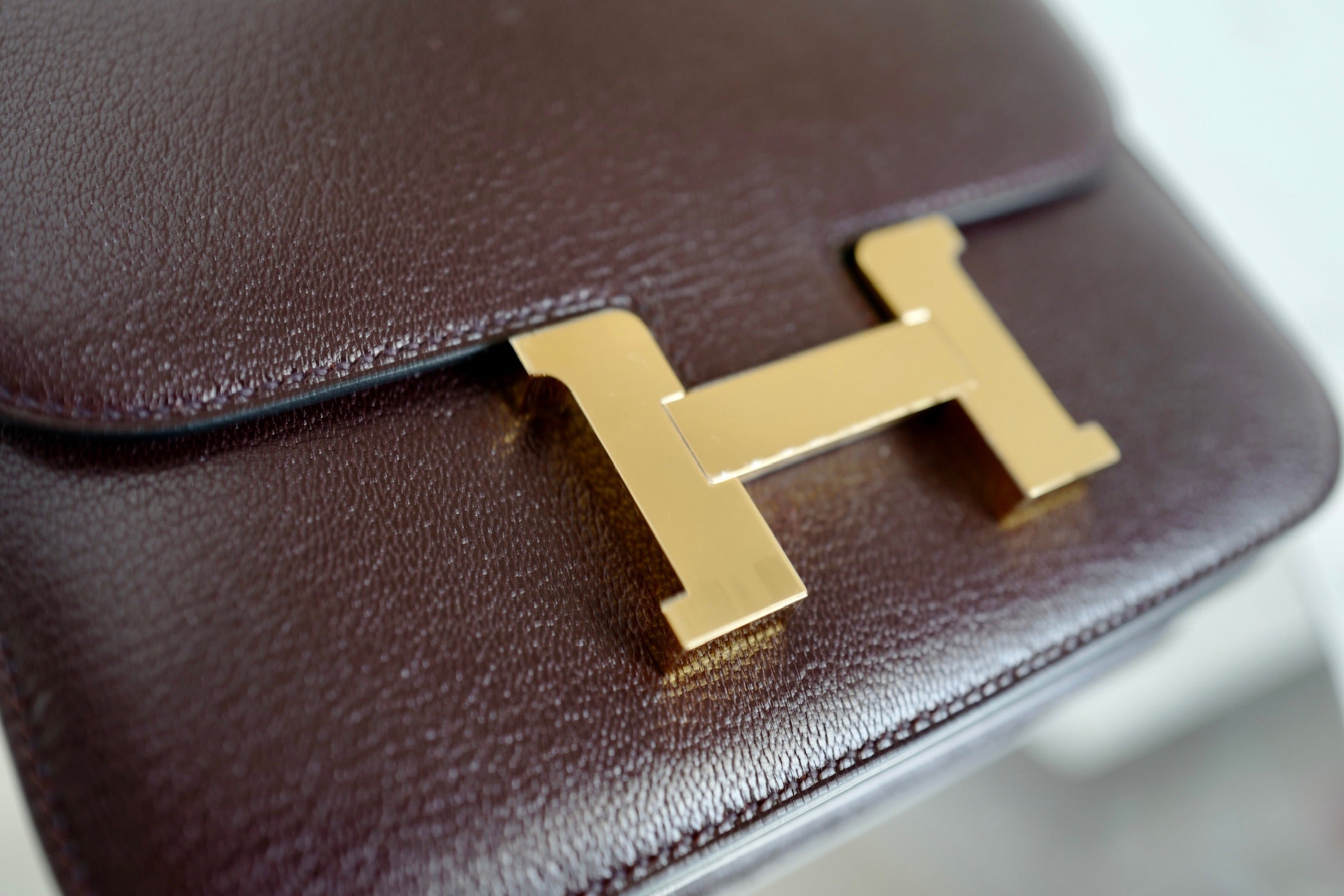 BNIB Hermes Mini Constance 18 Rouge Sellier Chevre leather with gold HW W 2025