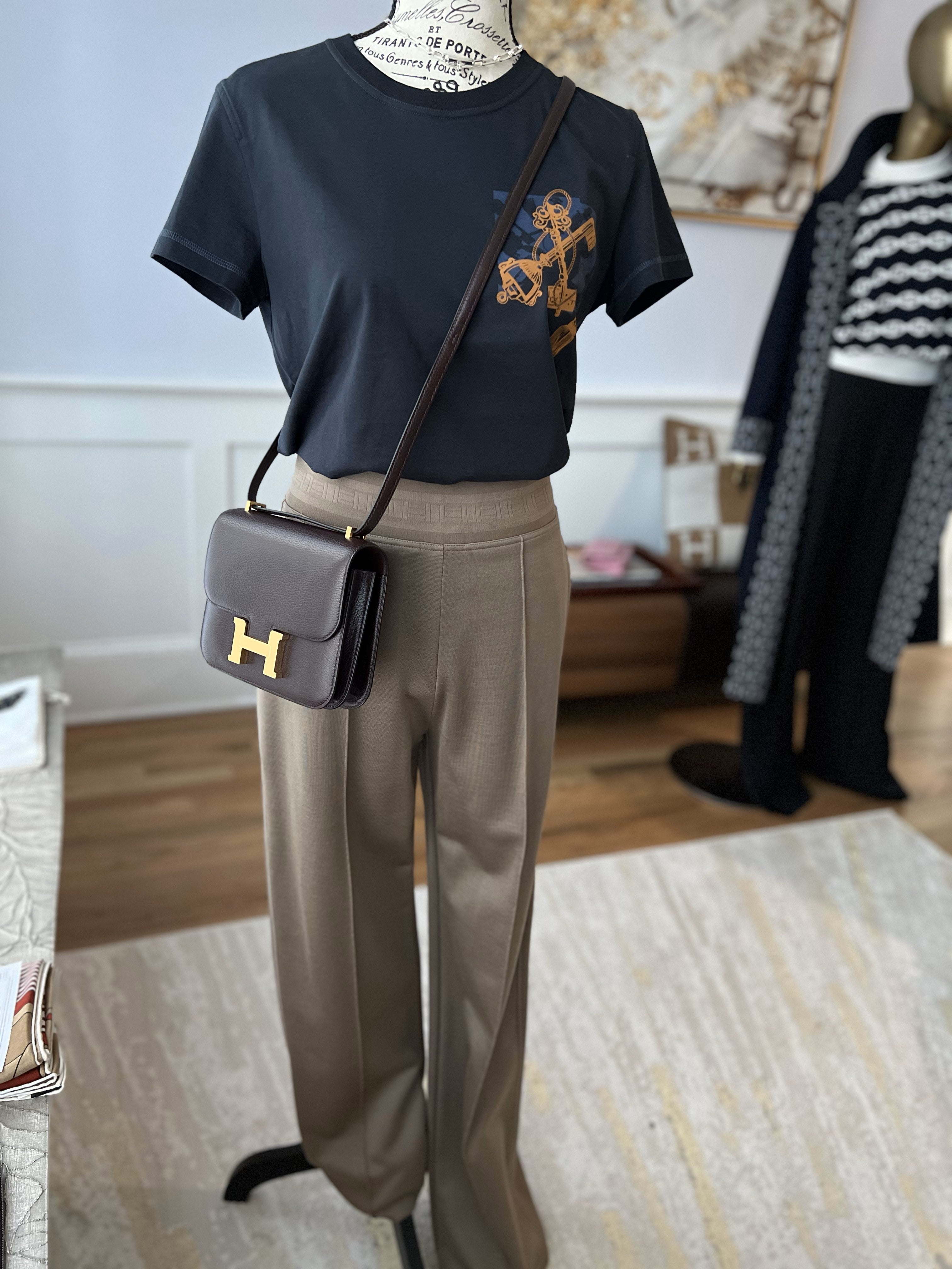 NEW Hermes T-Shirt Cartouche Bleu Noir Size 34