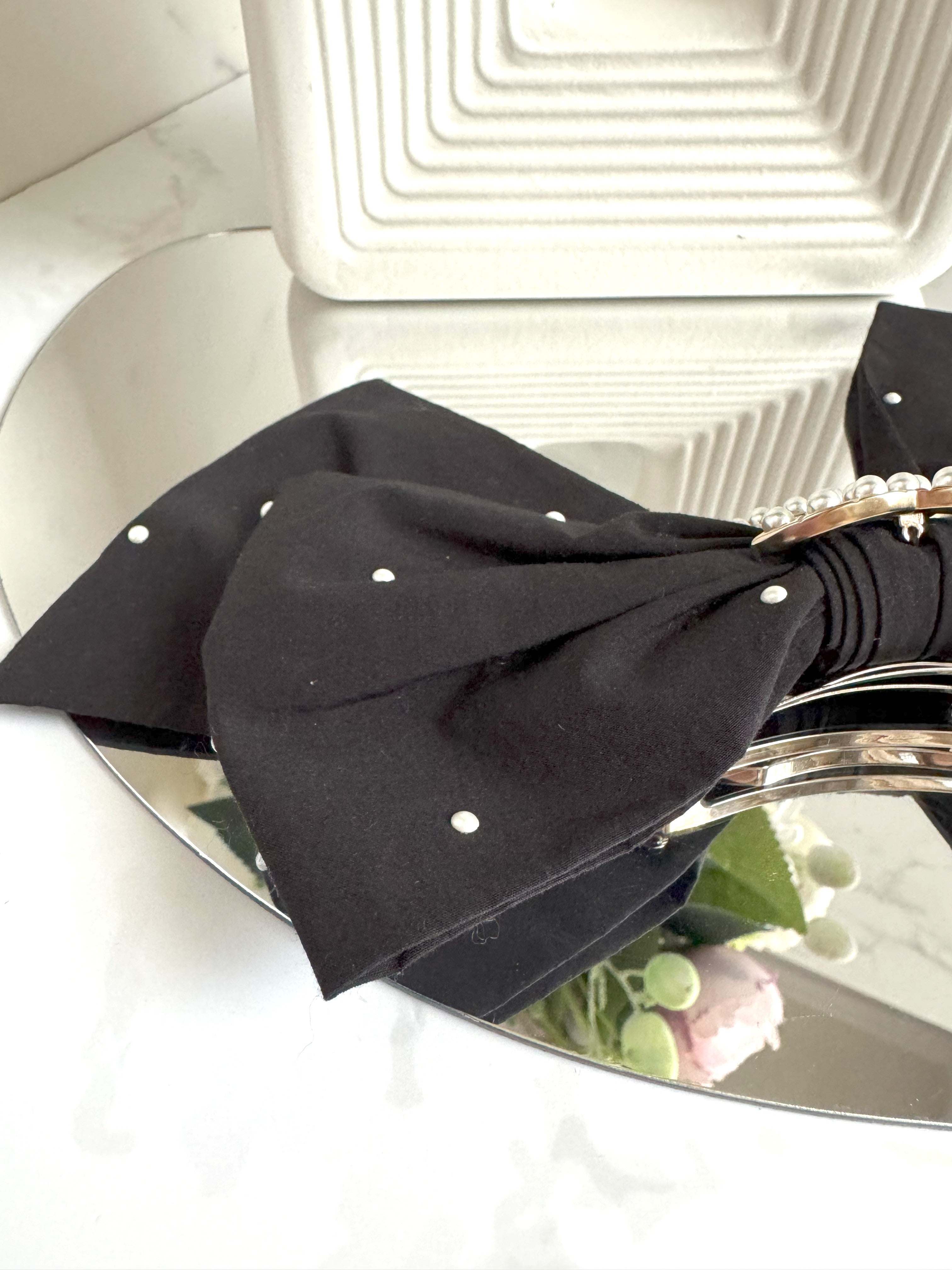 NEW Chanel Cruise 2025 Bow Barrette in Black & White CC With Pearls Large Size