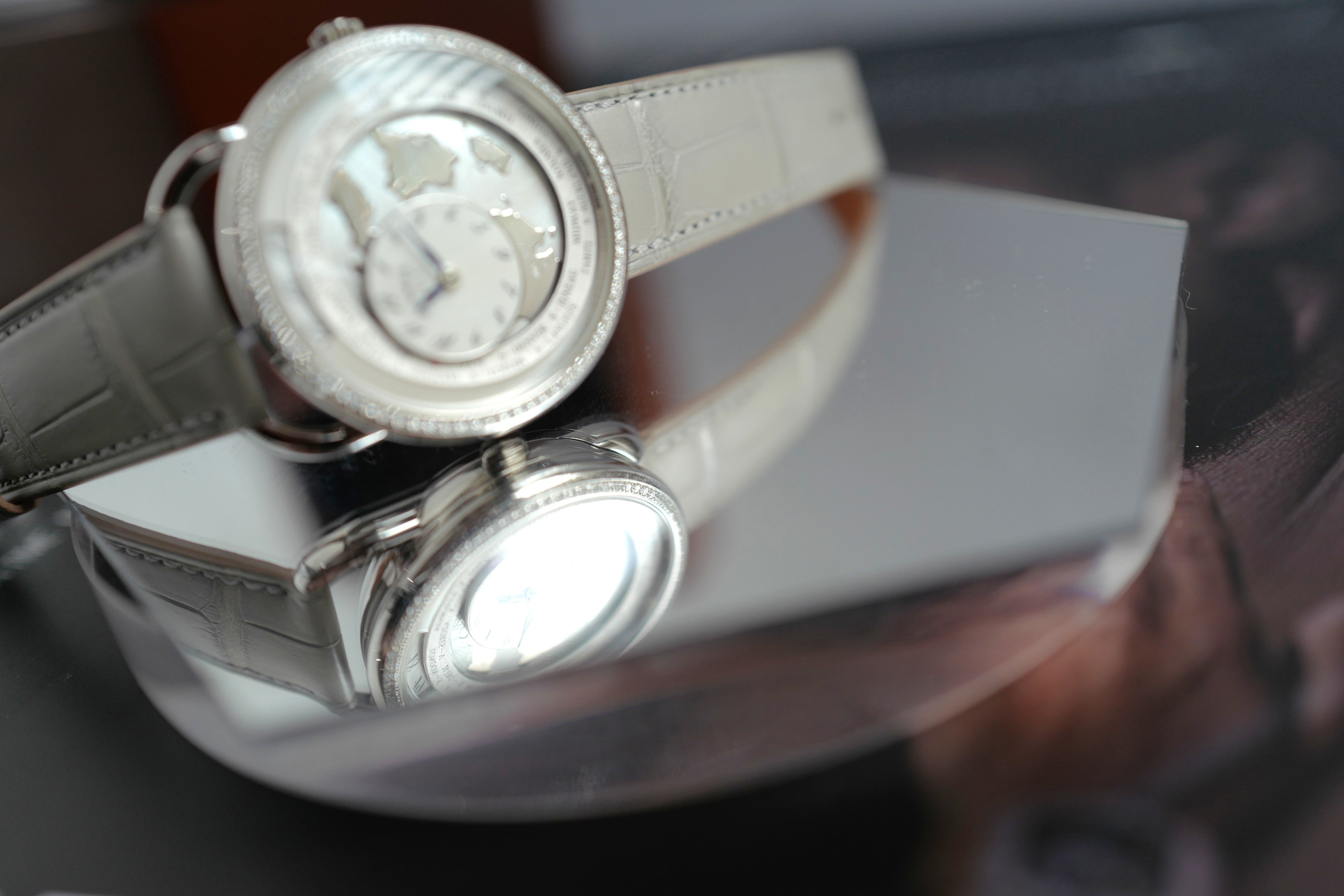 BNIB Hermès Arceau Le Temps Voyageur 38mm Gris Perle Diamonds $38K