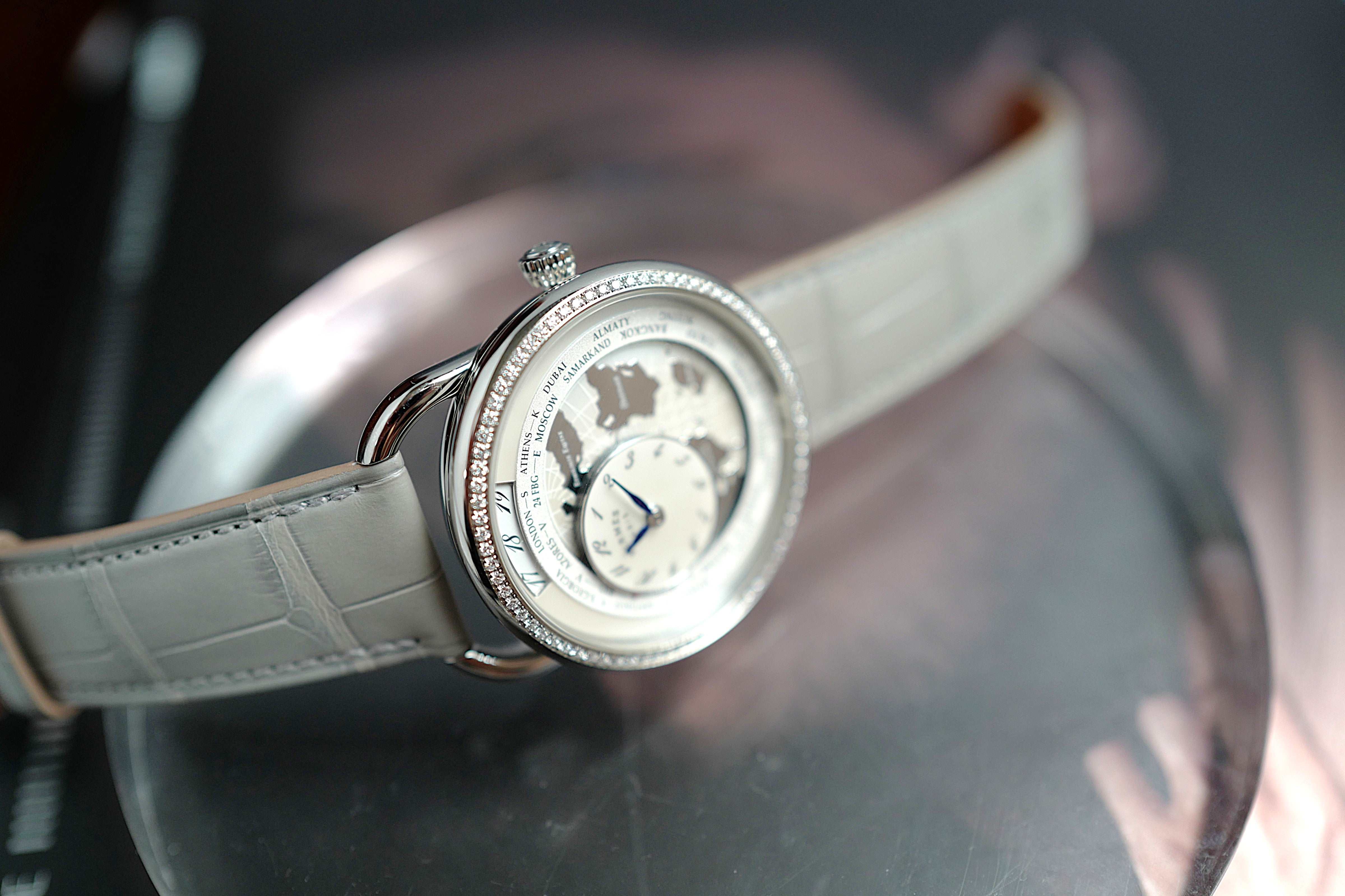 BNIB Hermès Arceau Le Temps Voyageur 38mm Gris Perle Diamonds $38K