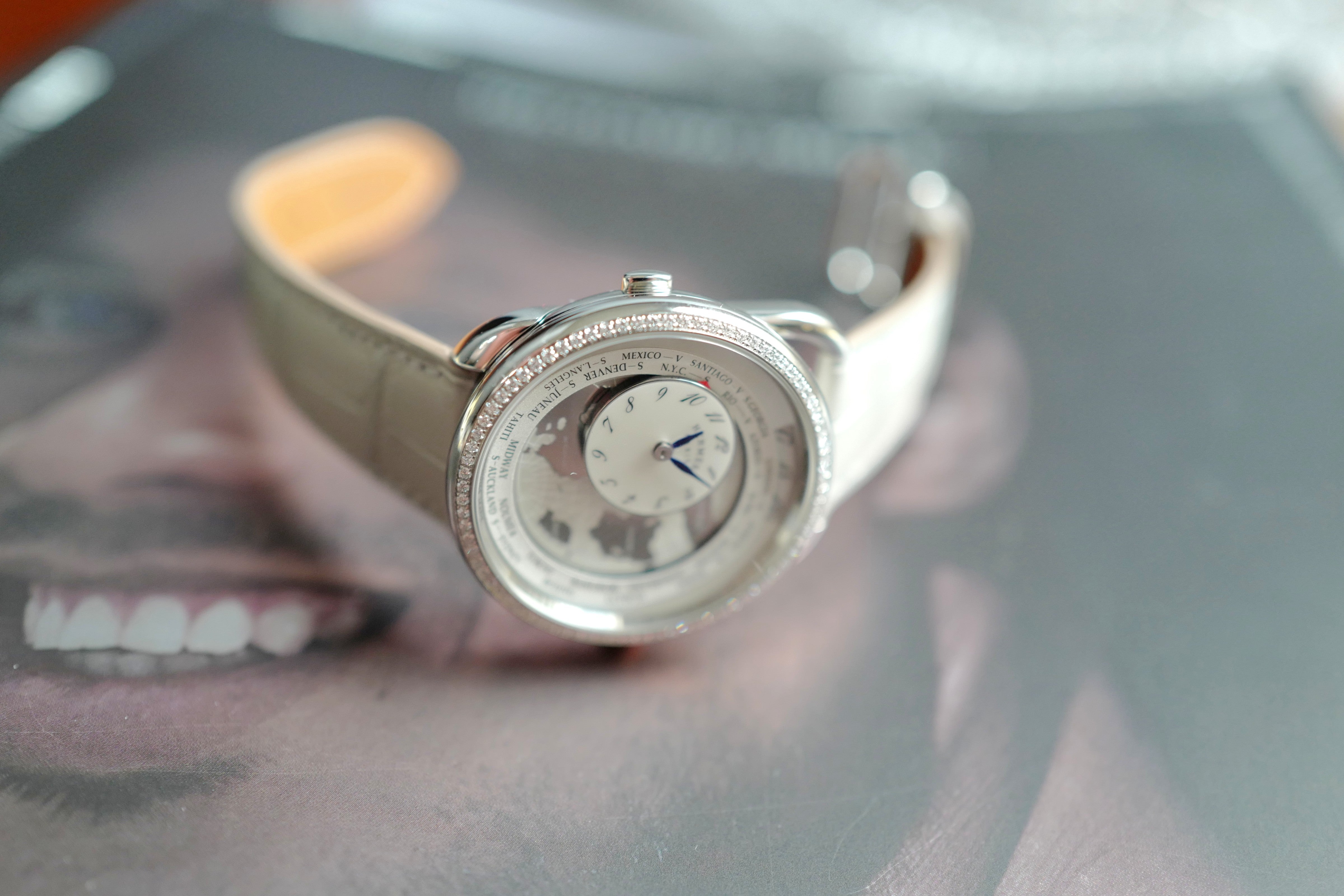 BNIB Hermès Arceau Le Temps Voyageur 38mm Gris Perle Diamonds $38K