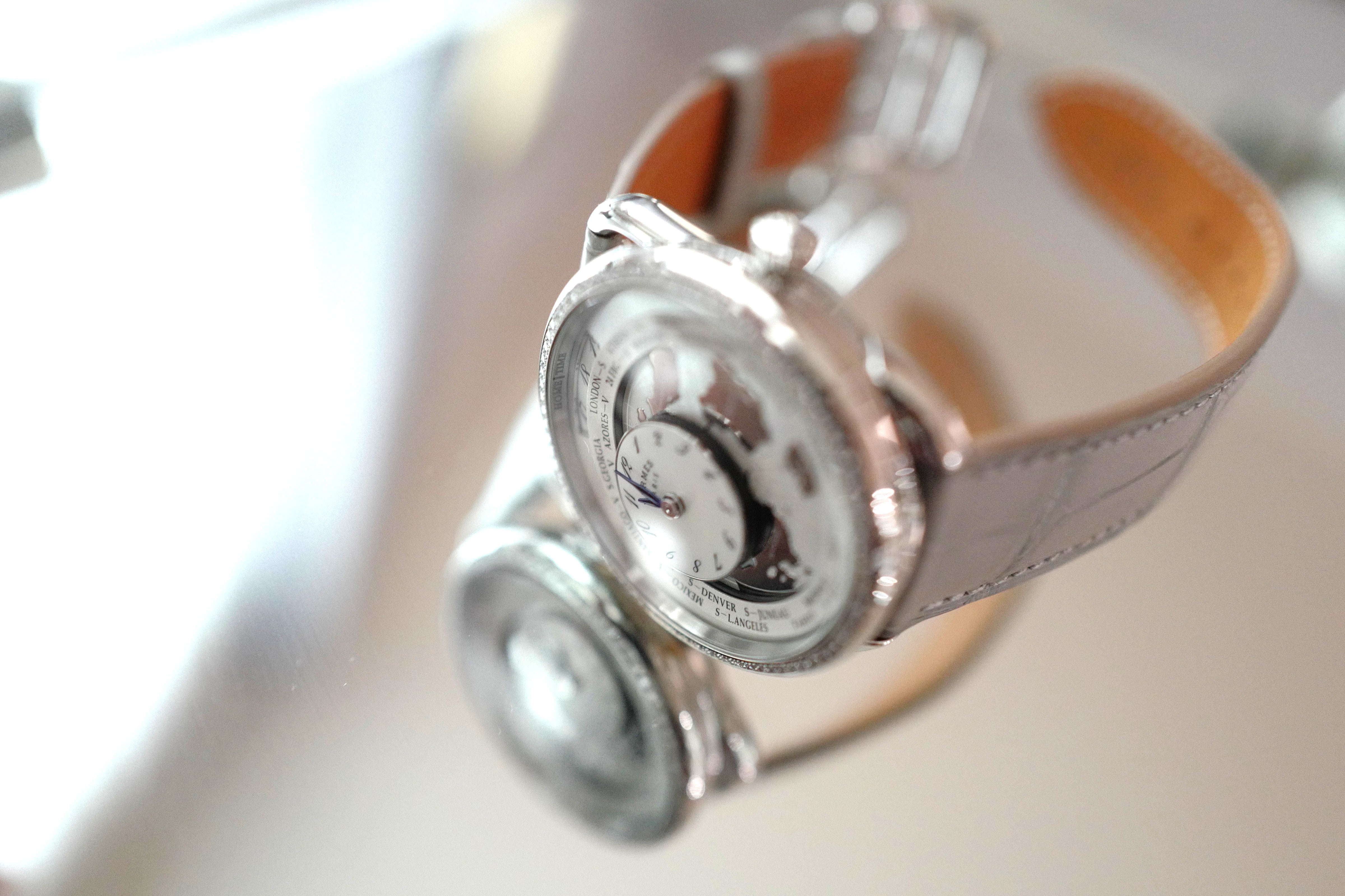 BNIB Hermès Arceau Le Temps Voyageur 38mm Gris Perle Diamonds $38K