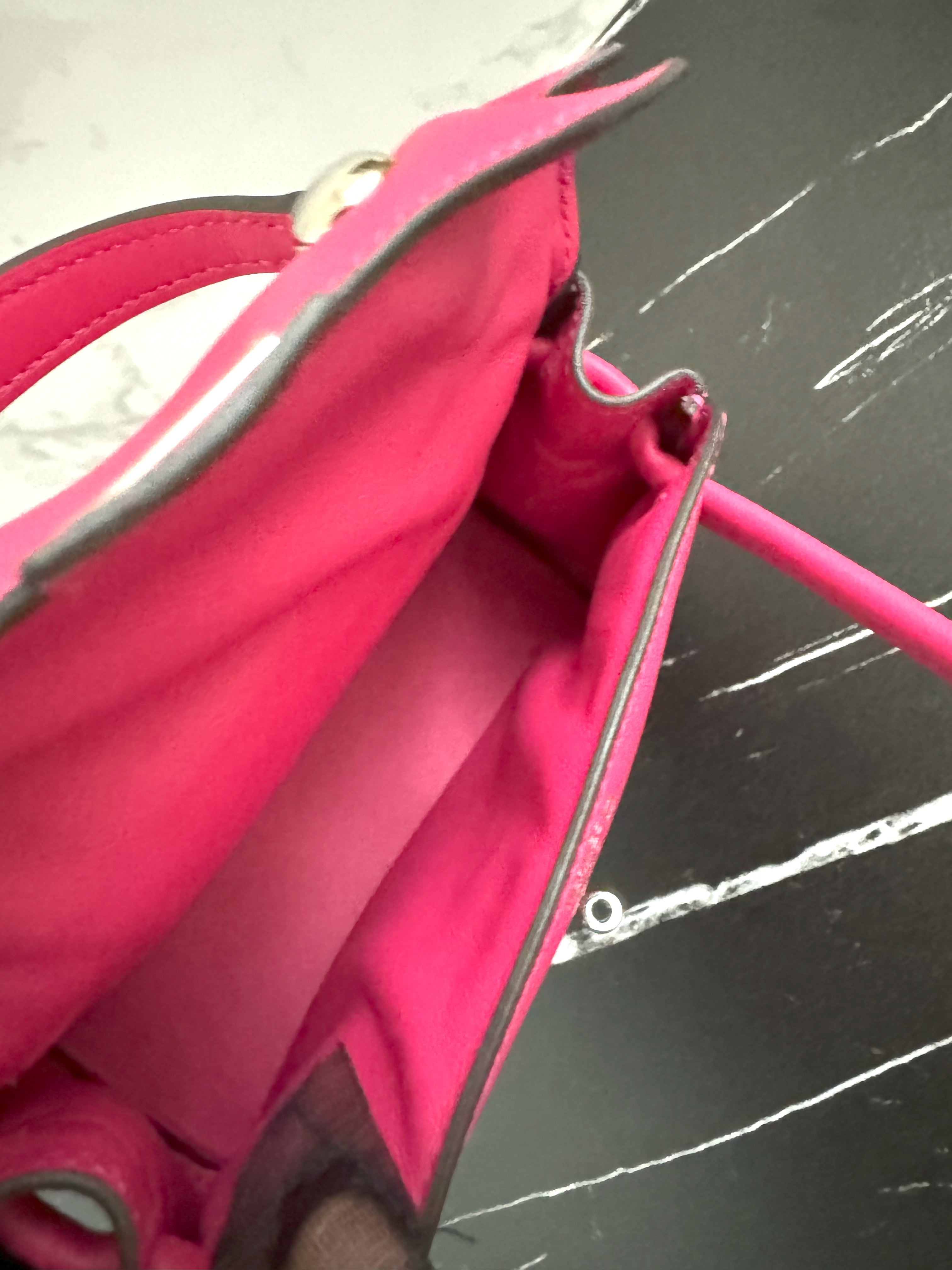 BNIB Hermès Kelly Dolle "Quelle Idole" – Rose Mexico Touch Rouge De Coeur 2025