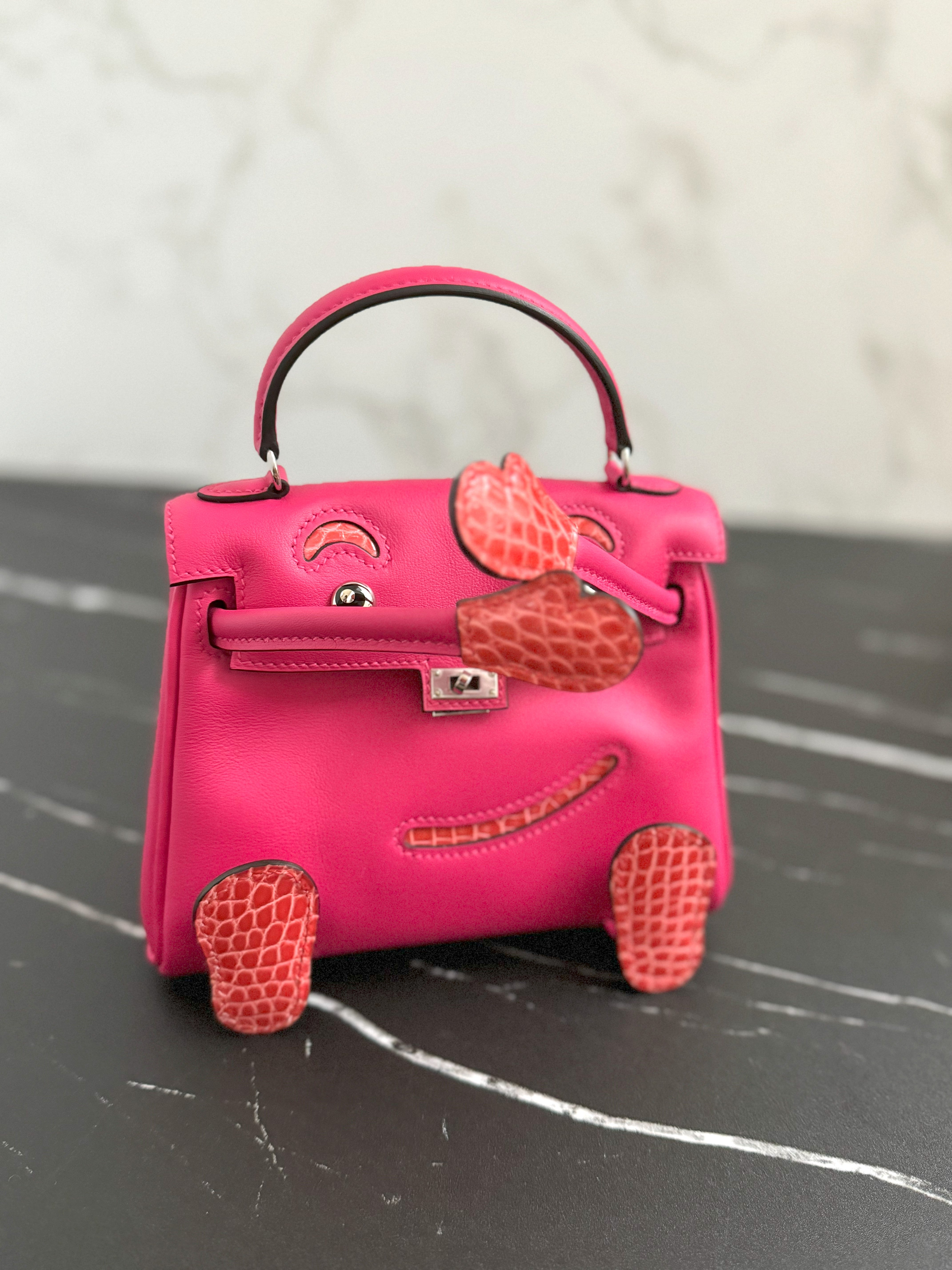 BNIB Hermès Kelly Dolle "Quelle Idole" – Rose Mexico Touch Rouge De Coeur 2025