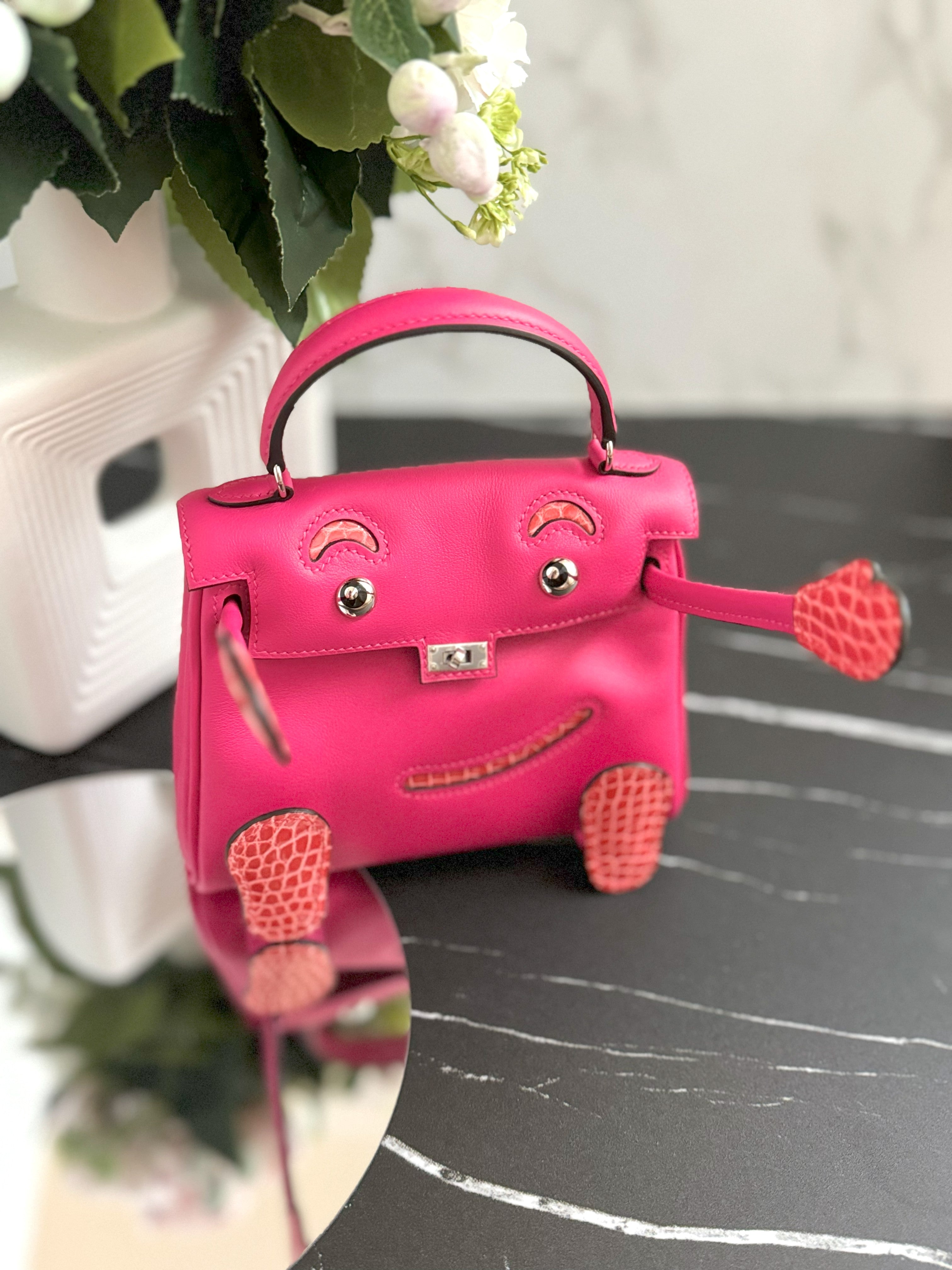 BNIB Hermès Kelly Dolle "Quelle Idole" – Rose Mexico Touch Rouge De Coeur 2025