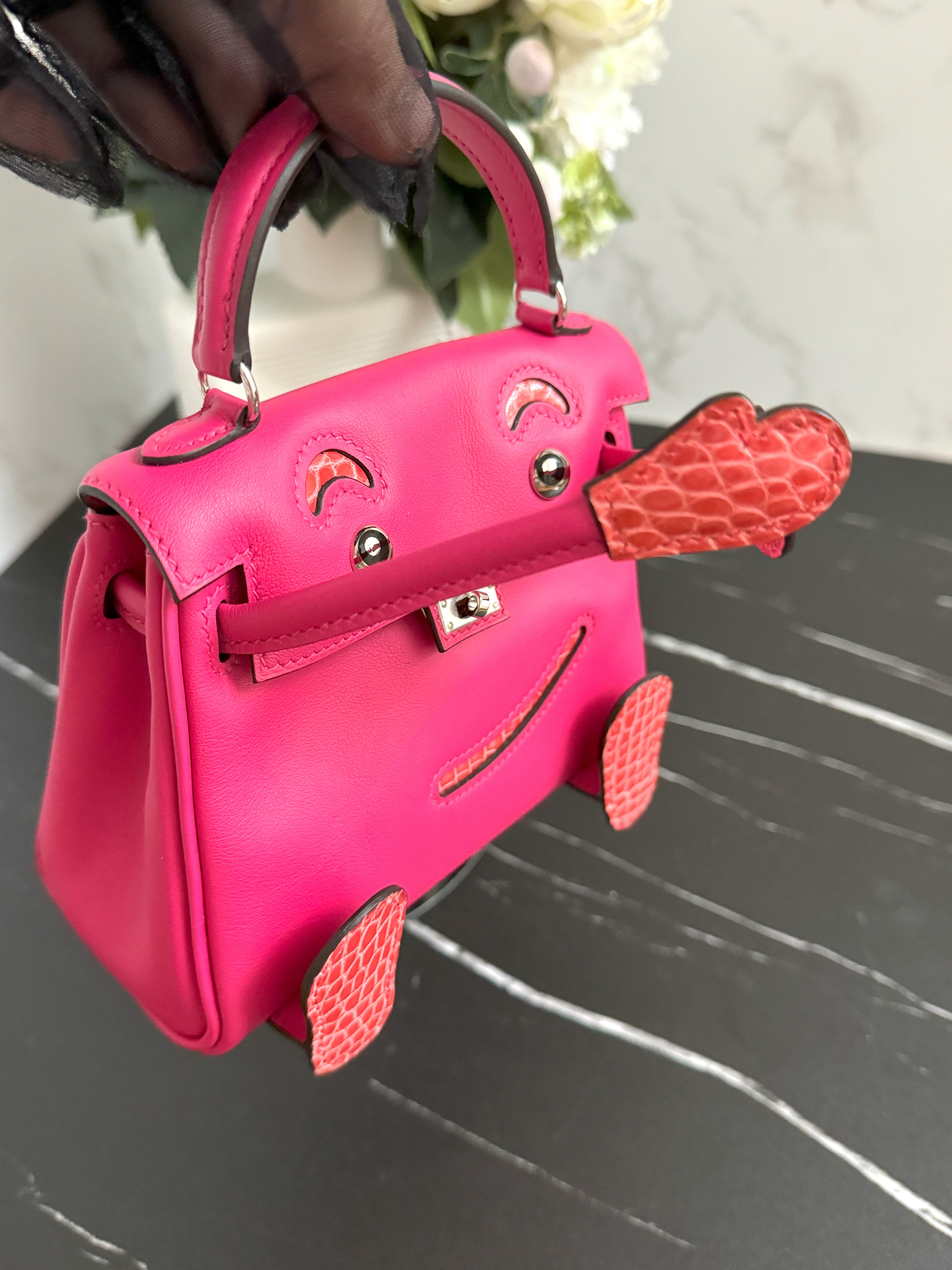 BNIB Hermès Kelly Dolle "Quelle Idole" – Rose Mexico Touch Rouge De Coeur 2025