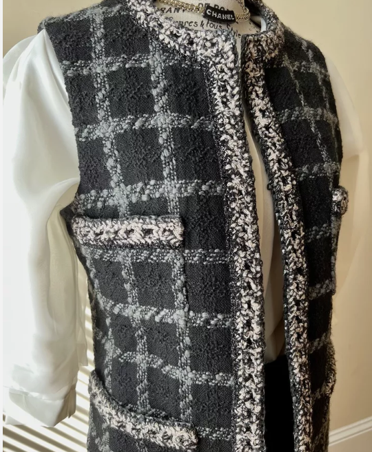 Chanel Vest Tweed De Laine New Fall-Winter 2022/23 Collection Size 36