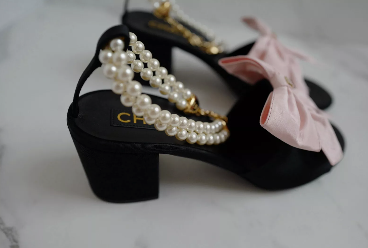BNIB Chanel 24A Pink Bow Heels with Pearl Strap size 37.5