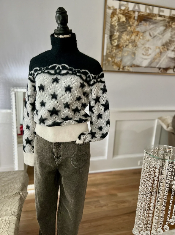 NEW Chanel Coco Neige 23N Sweater Pullover Black/White/Grey Size 38