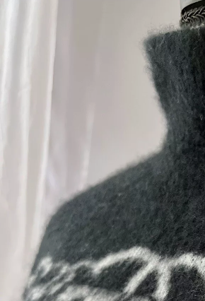 NEW Chanel Coco Neige 23N Sweater Pullover Black/White/Grey Size 38