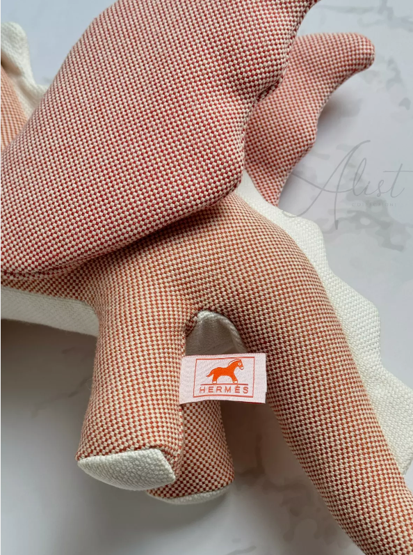 BNIB Hermes Epopee dragon plush In Rose Bougainvillier Pink